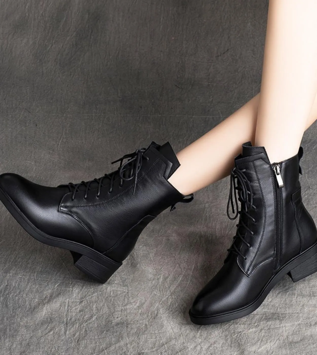 2022 Stivali Chelsea di lusso Stivali da donna in pelle da donna Scarpe invernali robuste Stivaletti con plateau Slip On Tacco s