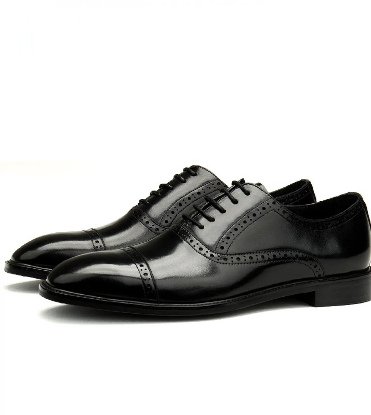 2023 Scarpe eleganti da uomo di lusso primaverili in vera pelle Designer di qualità Nuovo stile Oxford Scarpe da lavoro da lavor
