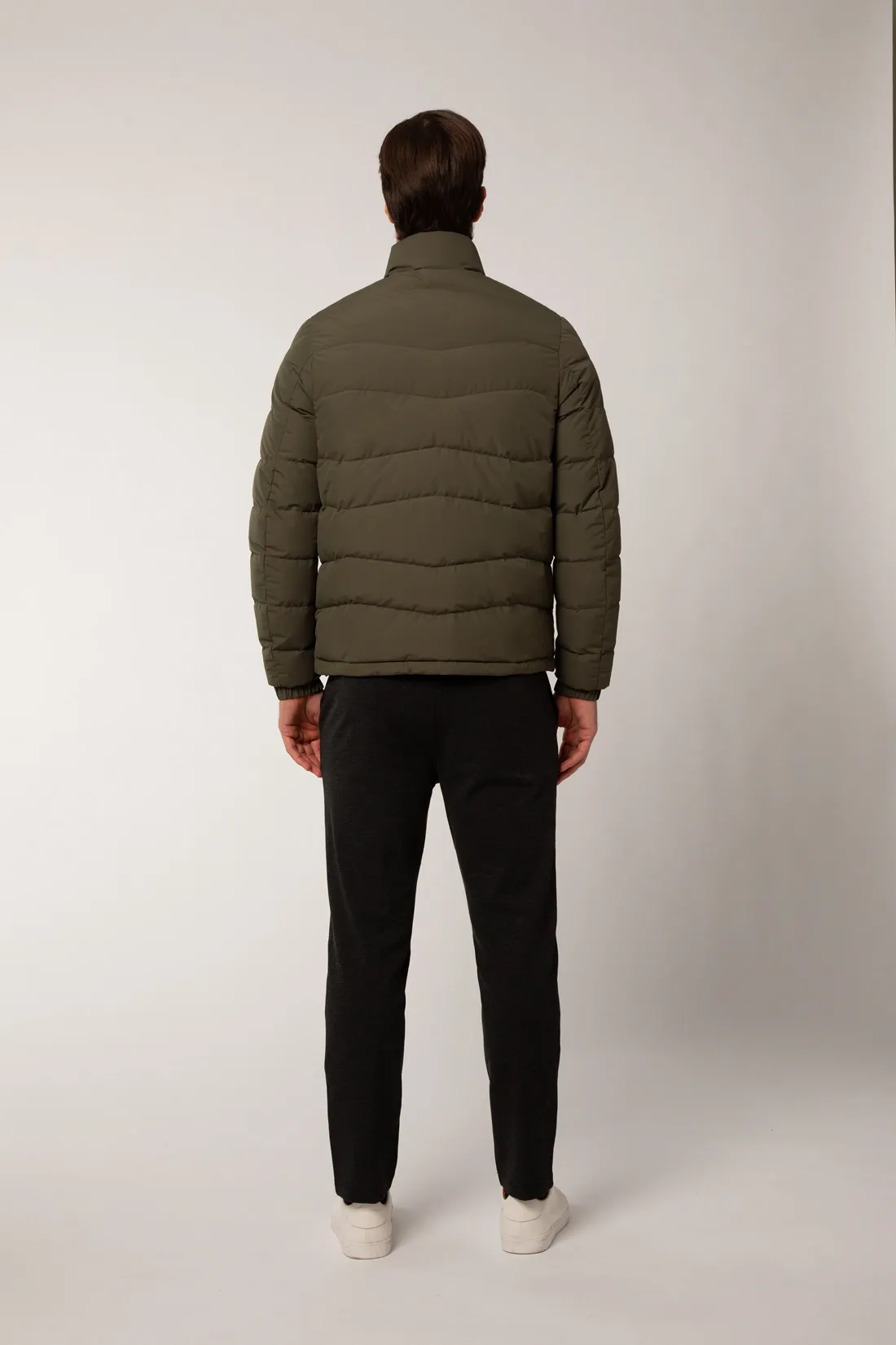 AKRON – Piumino verde full zip con filze a zig zag