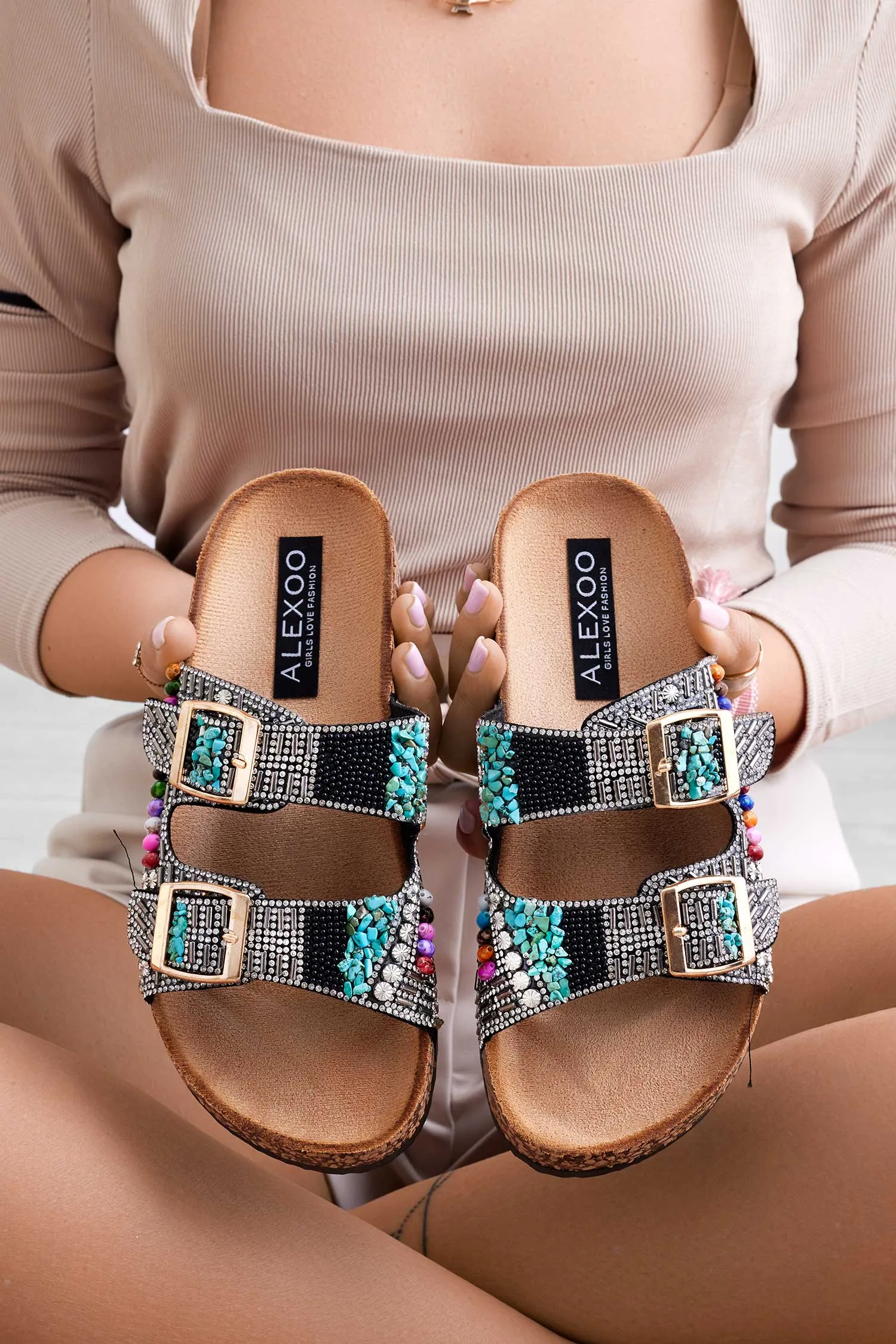 AXIDIE - Sandali ciabatte neri con fibbie e pietre multicolor