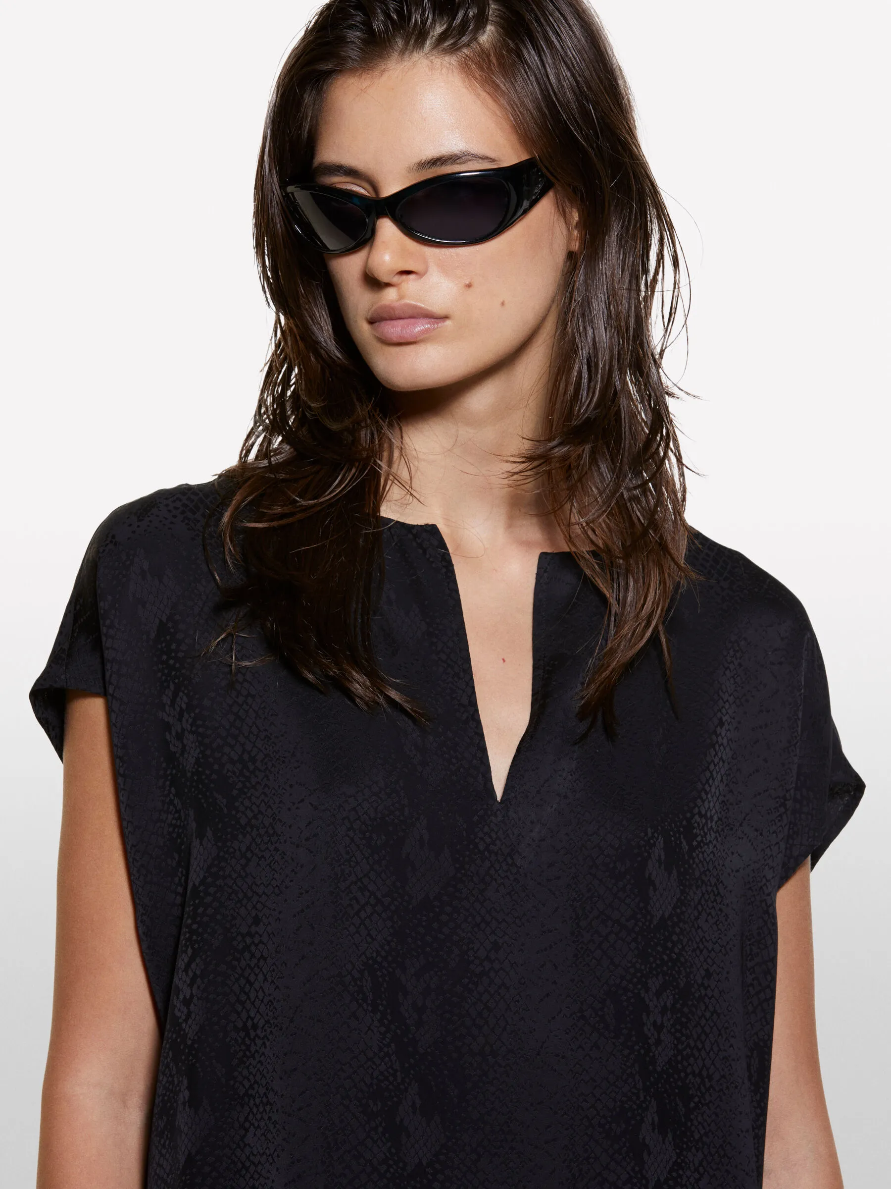 Blusa jacquard nera