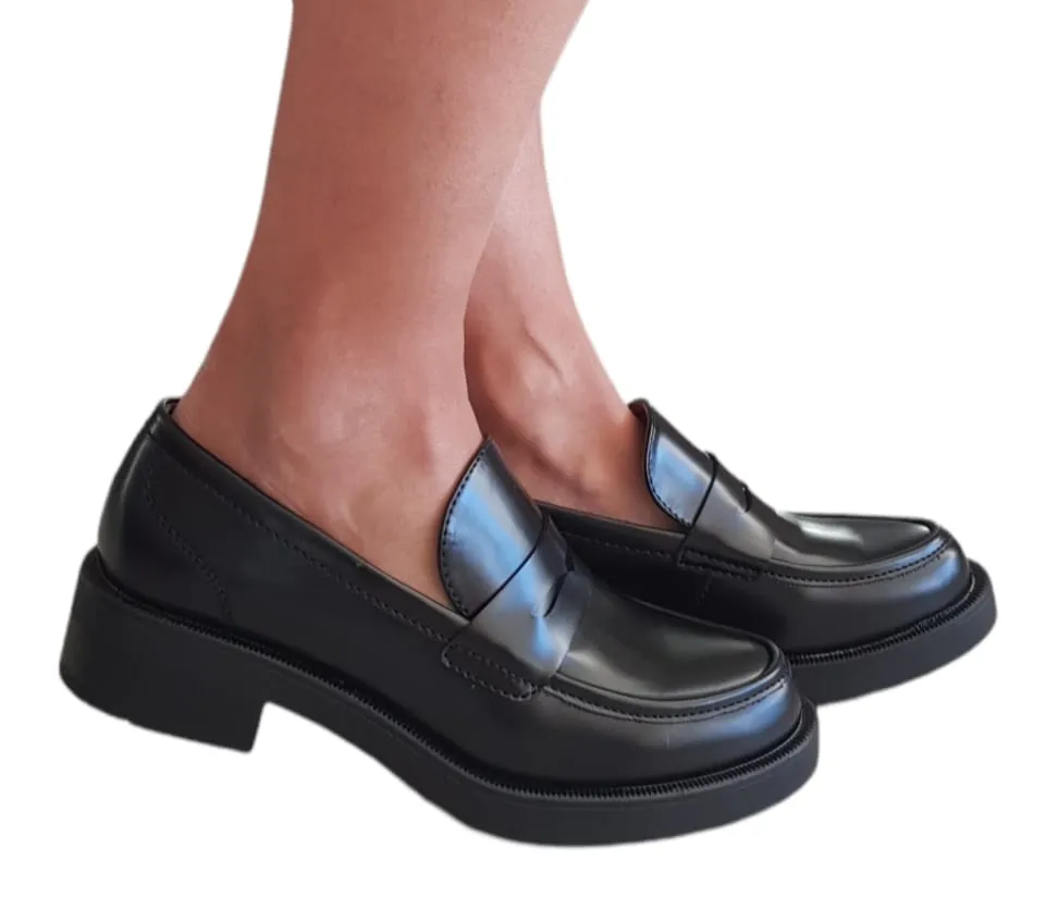 Cafe'Noir Mocassino Pelle Black fondo gomma alto 4 cm. rif.730