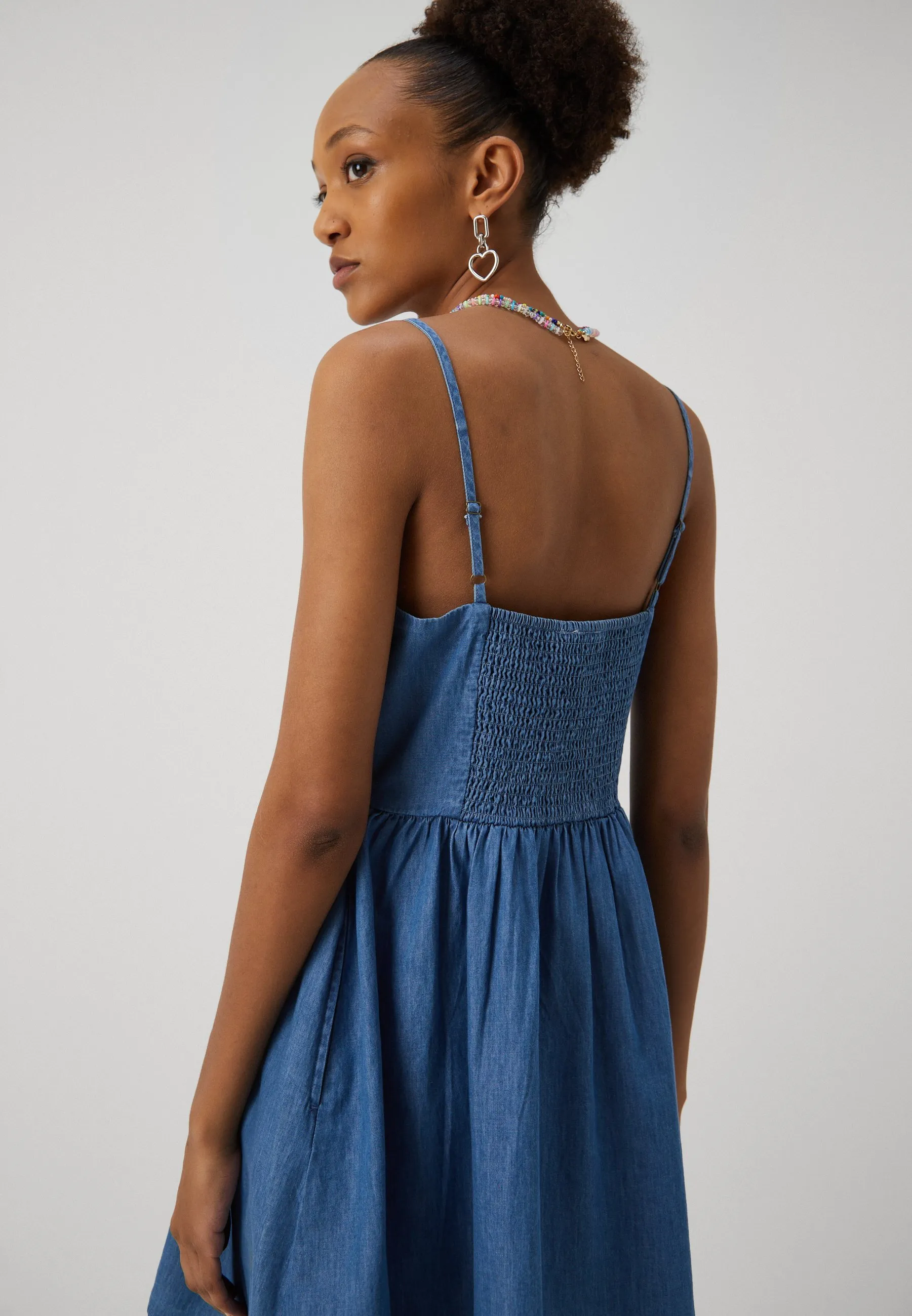 CAMI DRESS - Vestito di jeans
