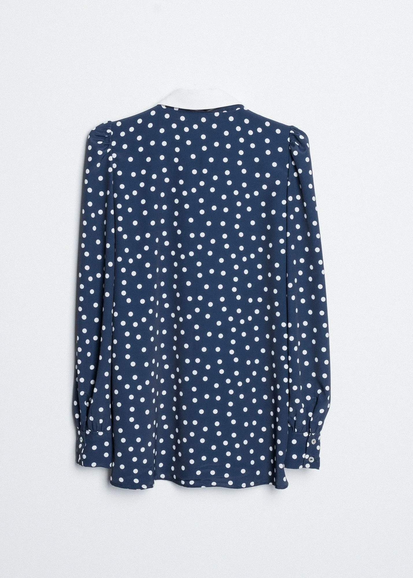 Camisa lunares cuello bobo