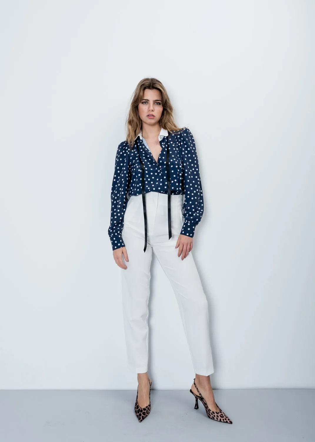 Camisa lunares cuello bobo