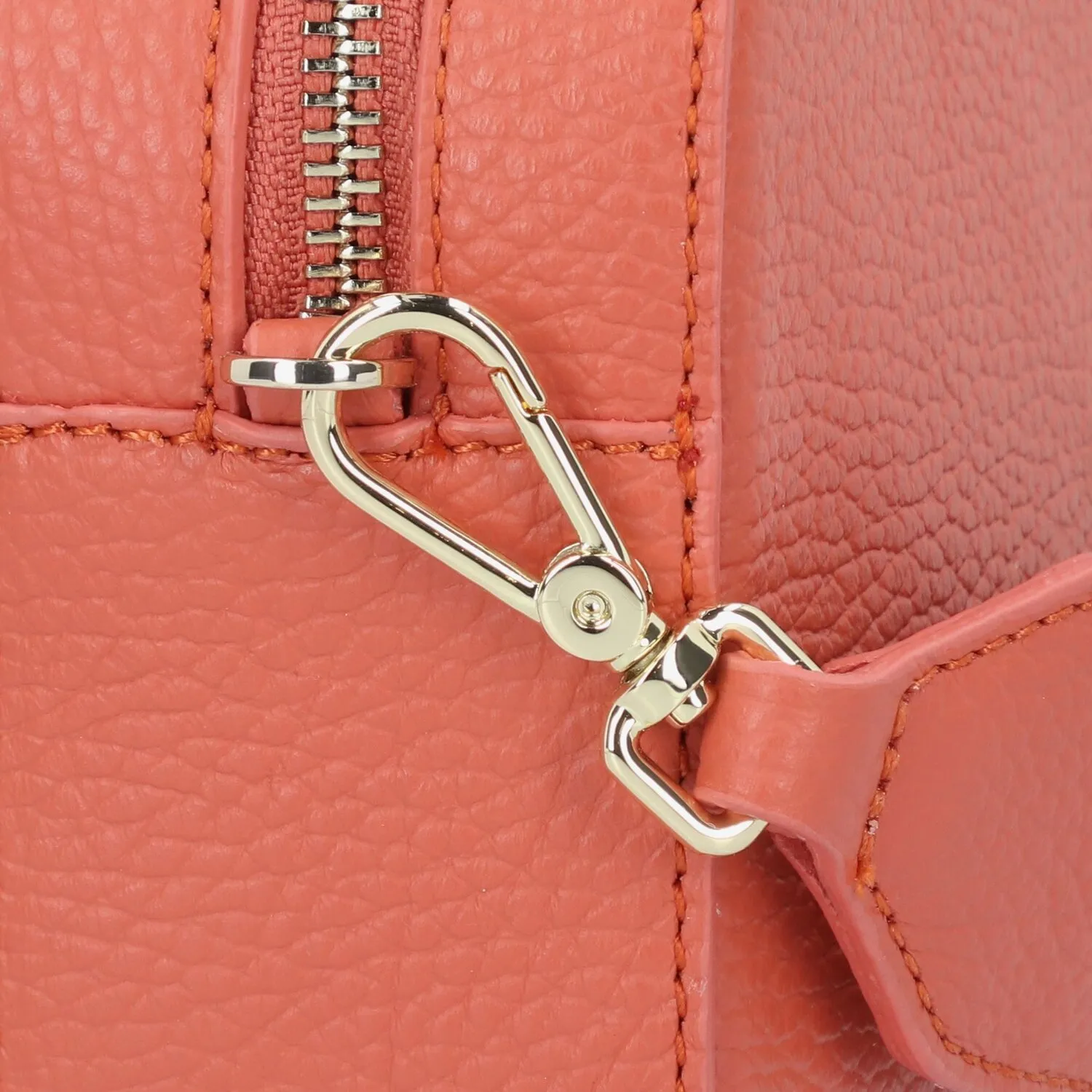 Coccinelle Tebe Borsa a tracolla in pelle 18 cm