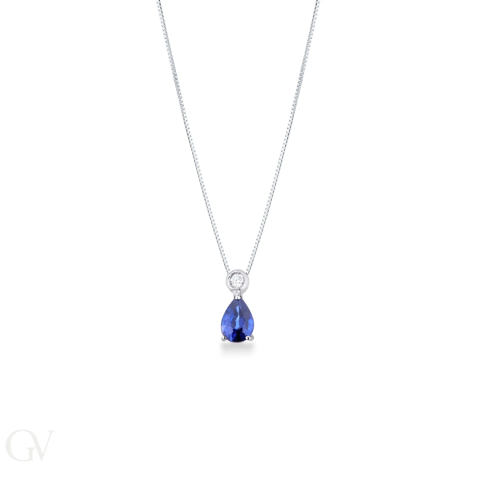 Collana in oro bianco 18k e ciondolo con zaffiro blu a goccia di circa 7x5 mm e diamante