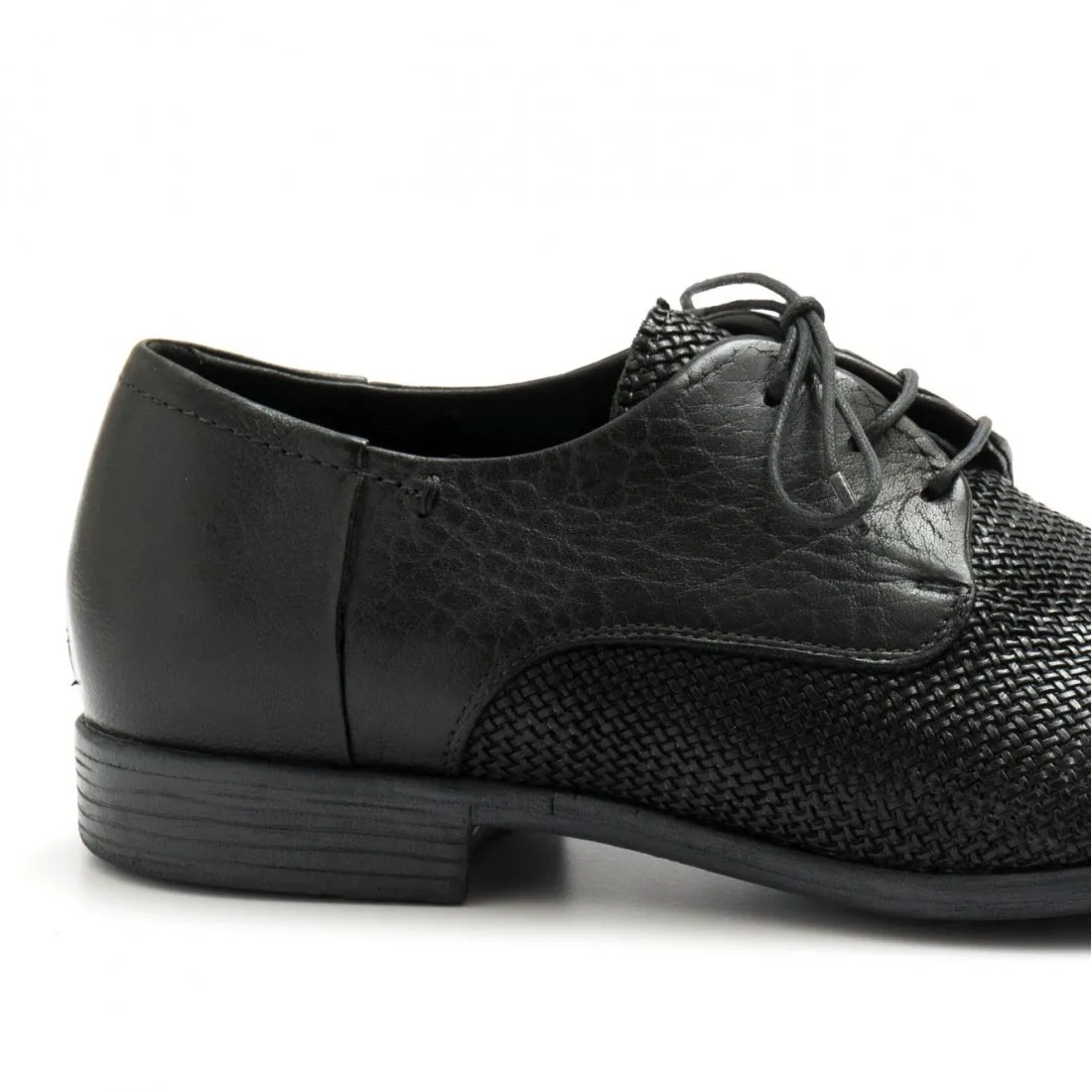 Derby Hundred 100 antracite in pelle intrecciata
