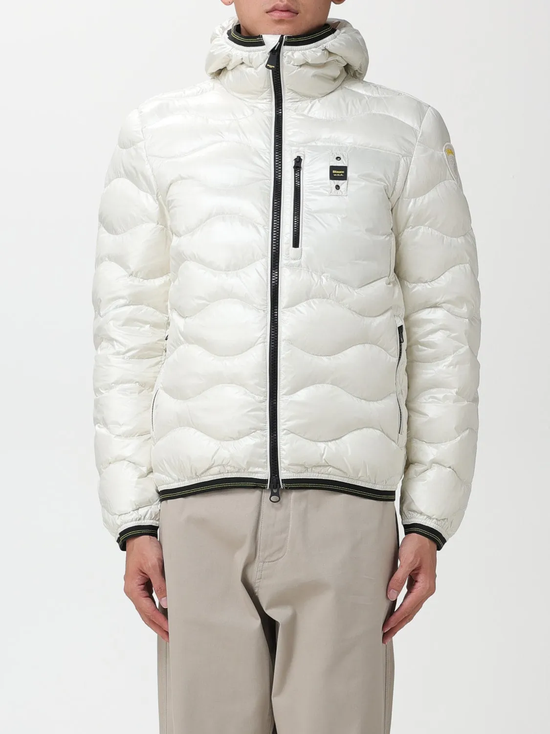 Down Jacket with Wave Pattern / White