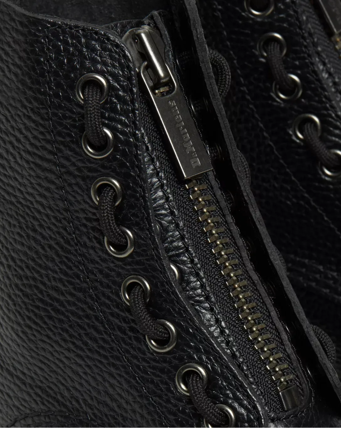 Dr.MARTENS Stivali platform in nappa lavorata Sinclair