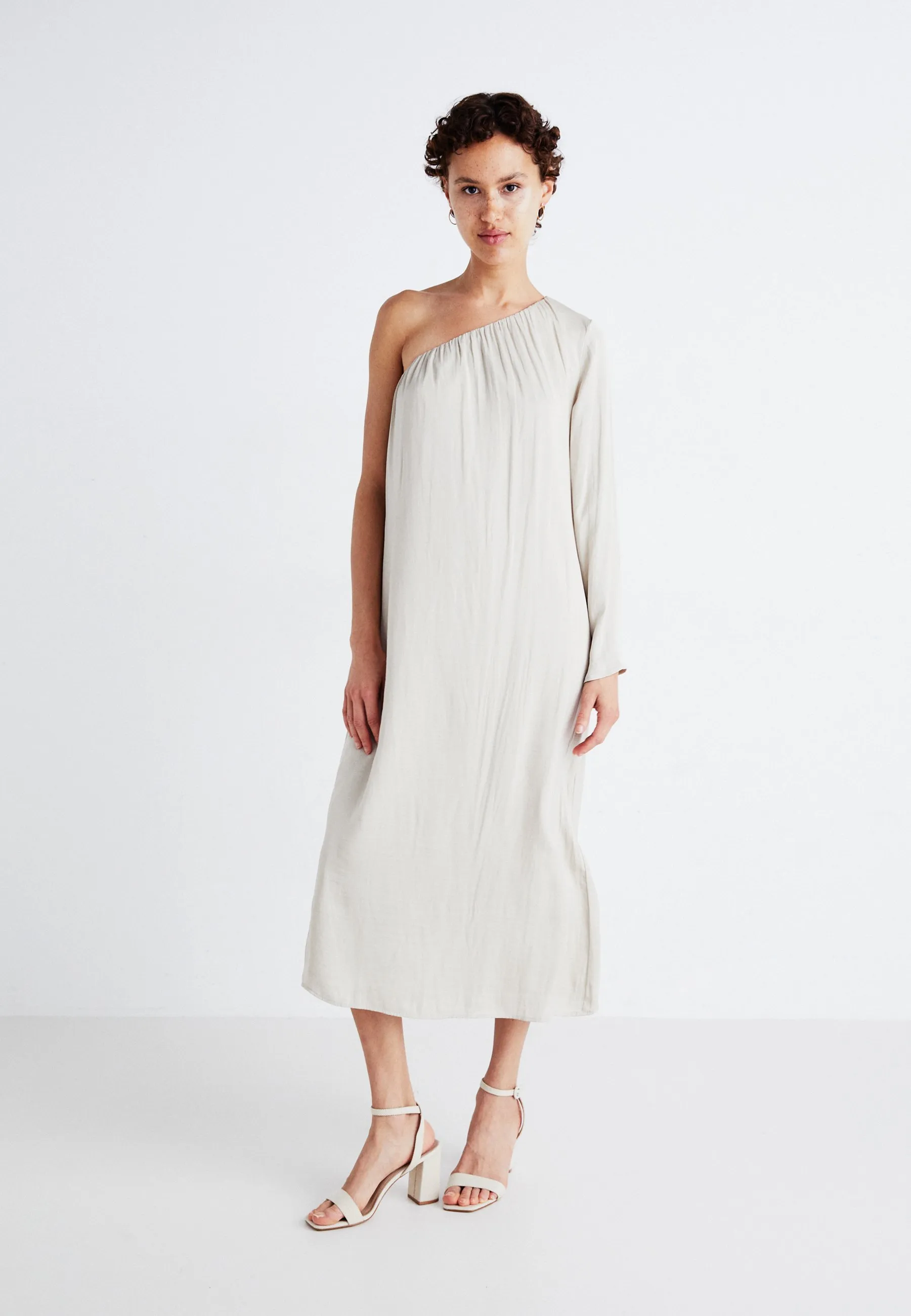 FLUID ONESHOULDER DRESS - Vestito elegante