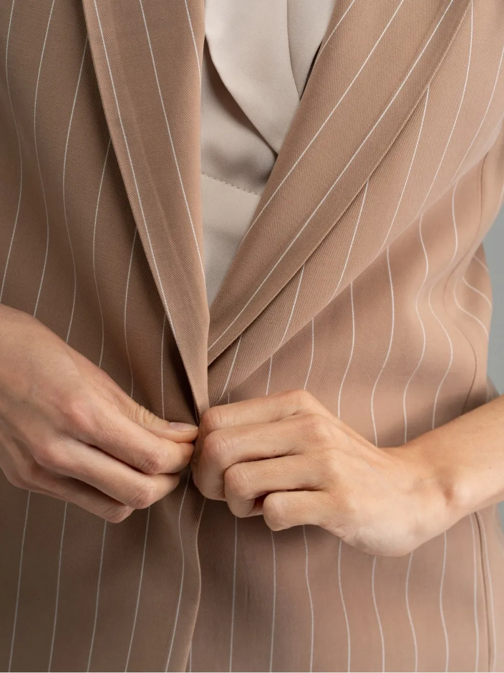 Giacca donna gessata beige stile blazer