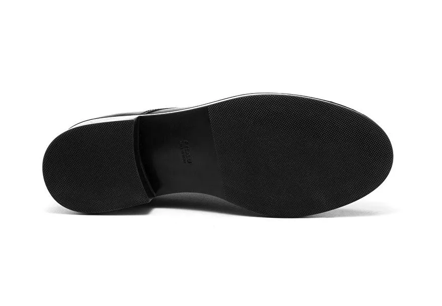 Leather derby with studs / Black