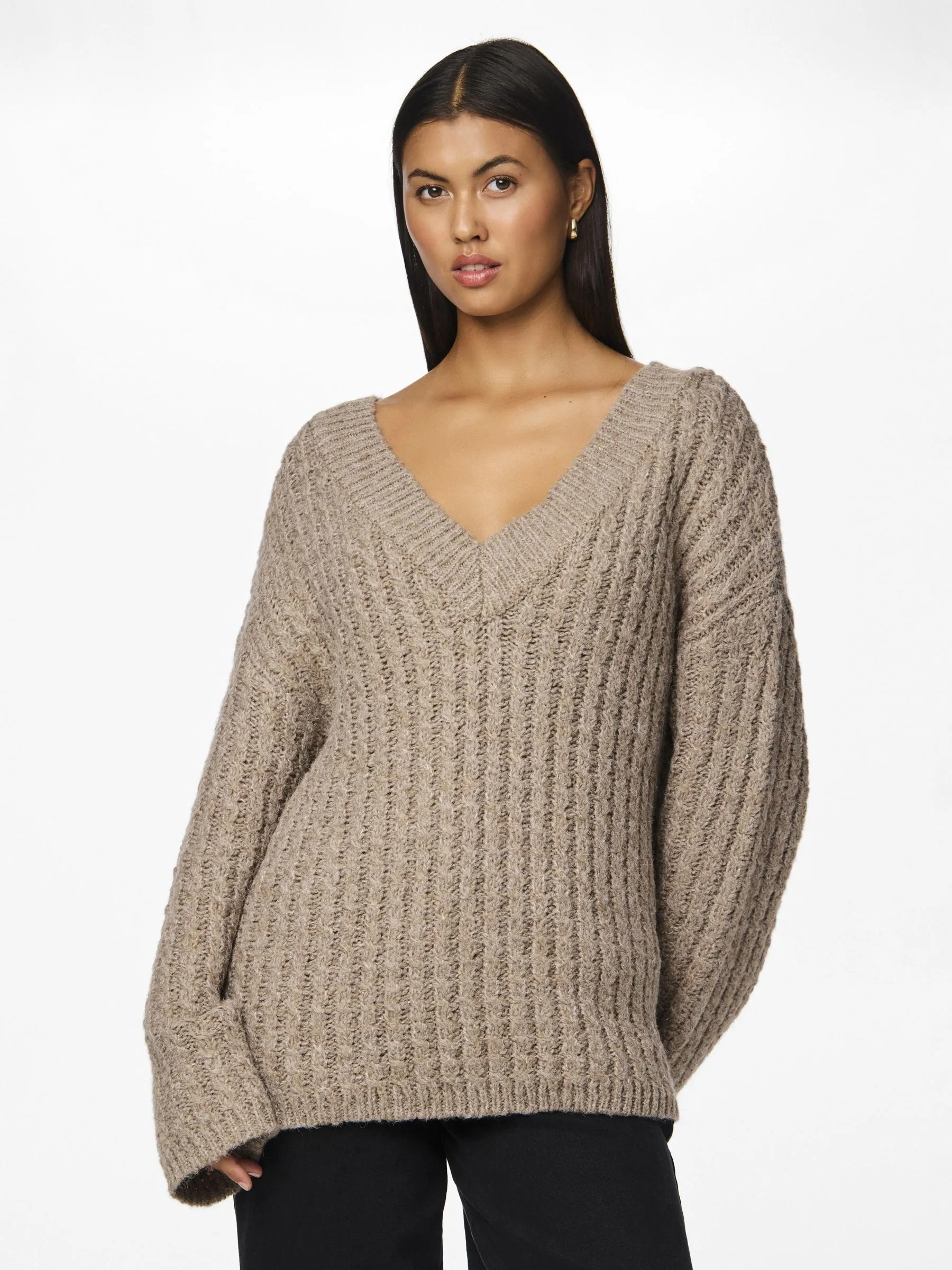 MAGLIONE A V
