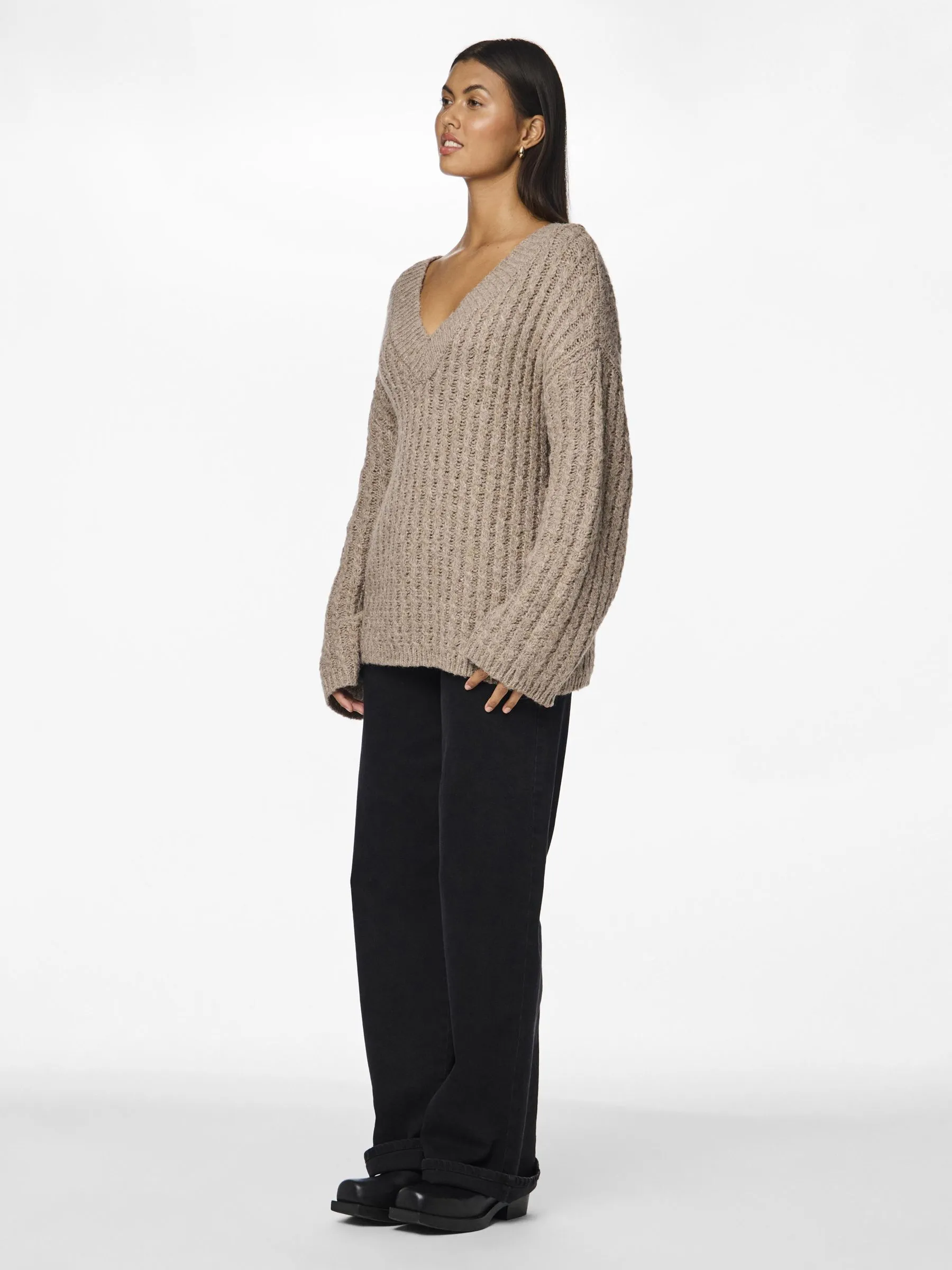MAGLIONE A V