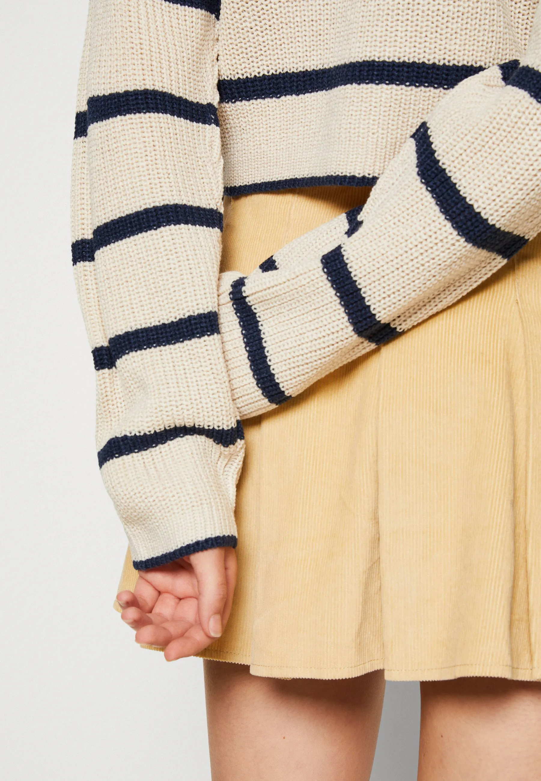 MALAVI L/S CROPPED NOOS - Maglione