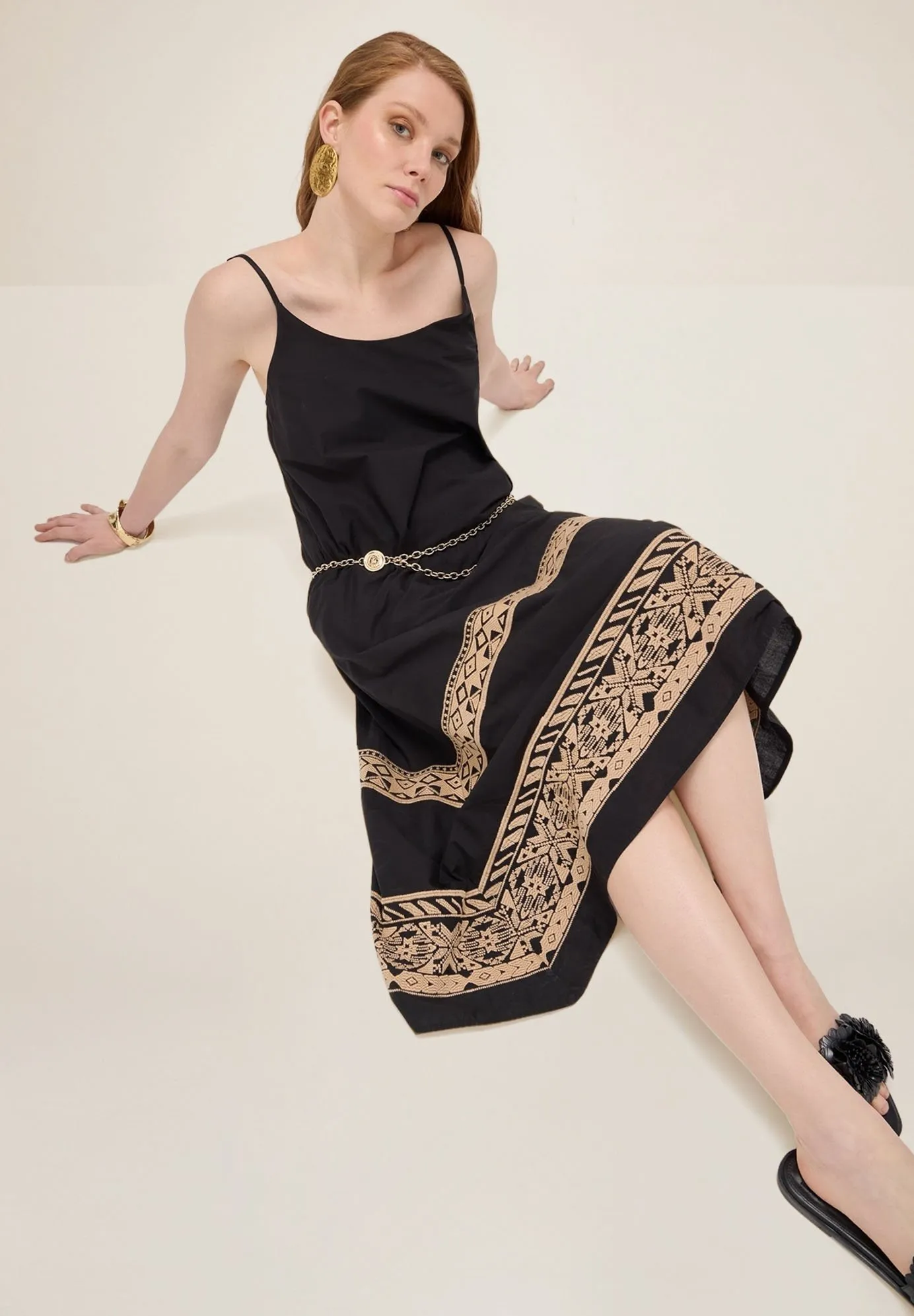 MIDI CON RICAMI - Vestito estivo