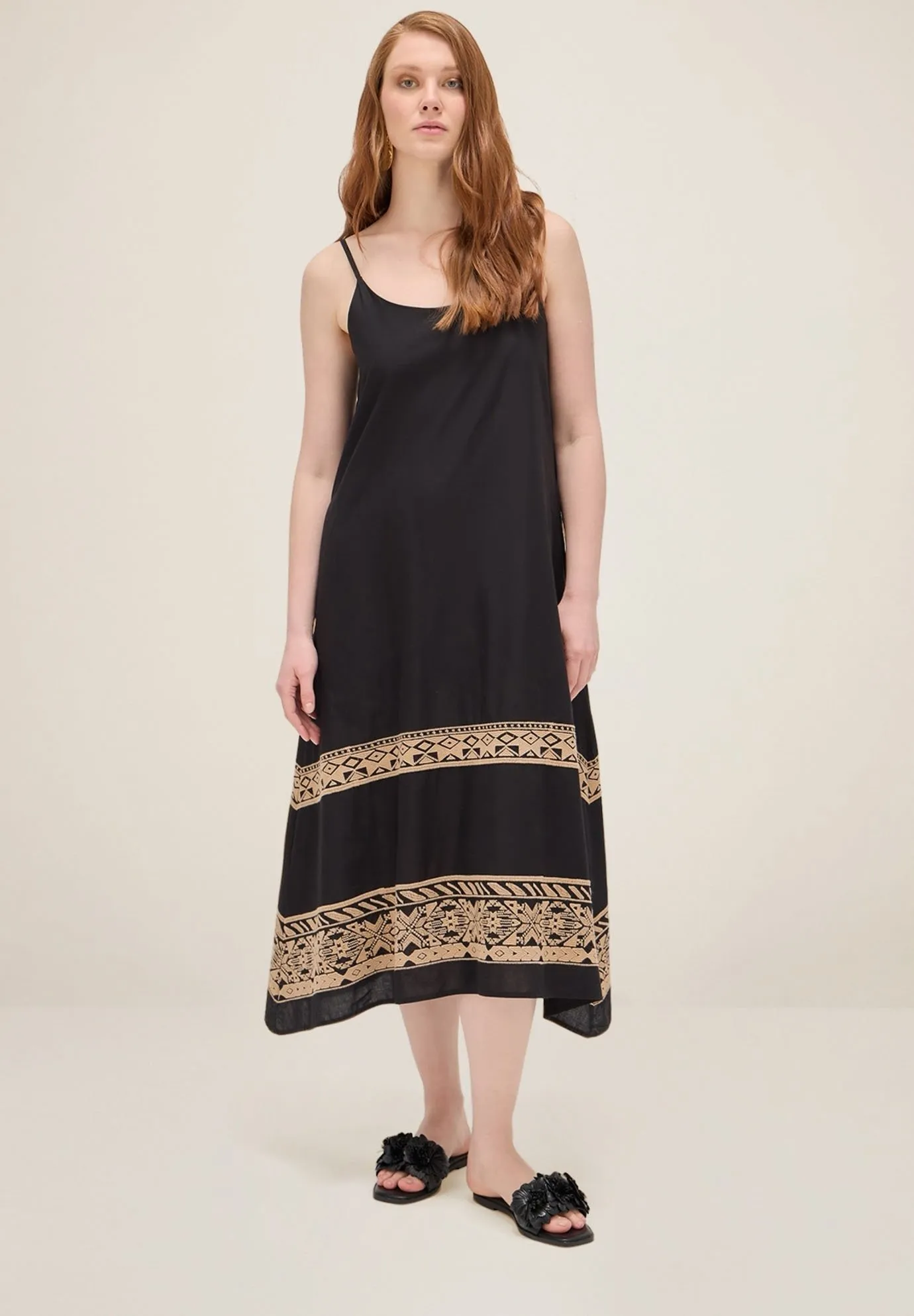 MIDI CON RICAMI - Vestito estivo