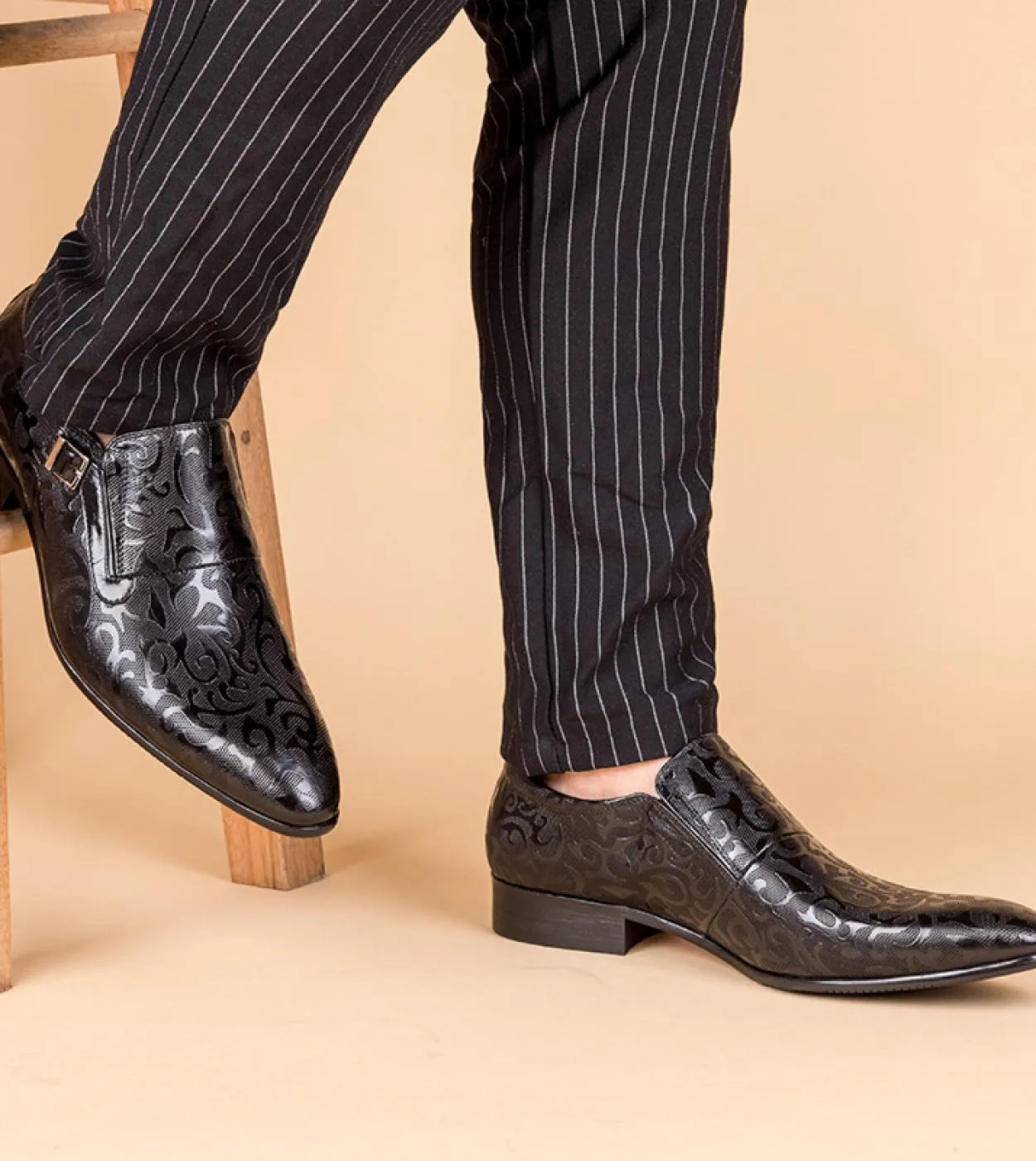 Mocassini vintage estivi Scarpe eleganti da uomo fatte a mano di lusso italiane 2023 Nuove scarpe da lavoro in vera pelle Oxford