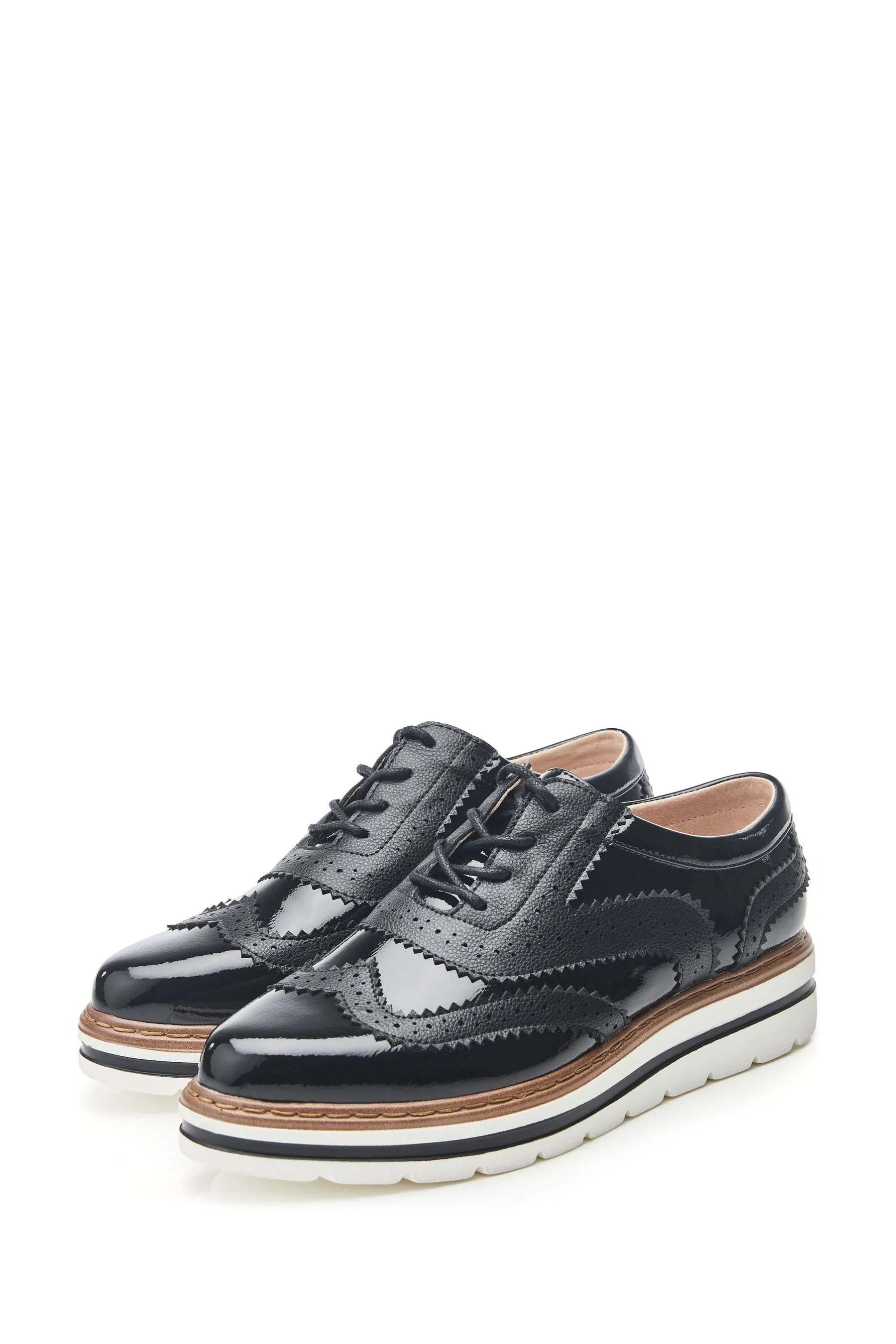 Moda in Pelle Bennisiss Pizzo - Nero in vernice - Brogue