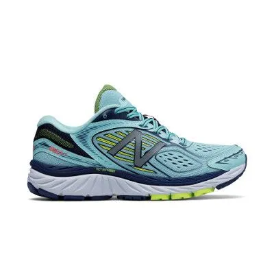 New Balance 860 v7