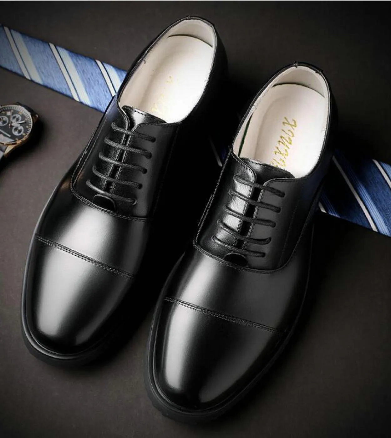 Nuovi uomini di alta qualità con lacci oxford da uomo in pelle antiscivolo per ufficio da lavoro scarpe da sposa scarpe eleganti