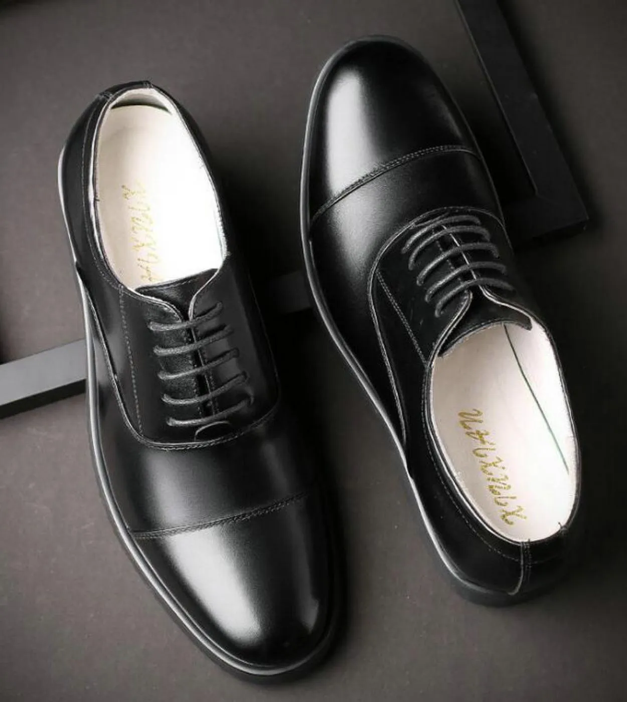 Nuovi uomini di alta qualità con lacci oxford da uomo in pelle antiscivolo per ufficio da lavoro scarpe da sposa scarpe eleganti