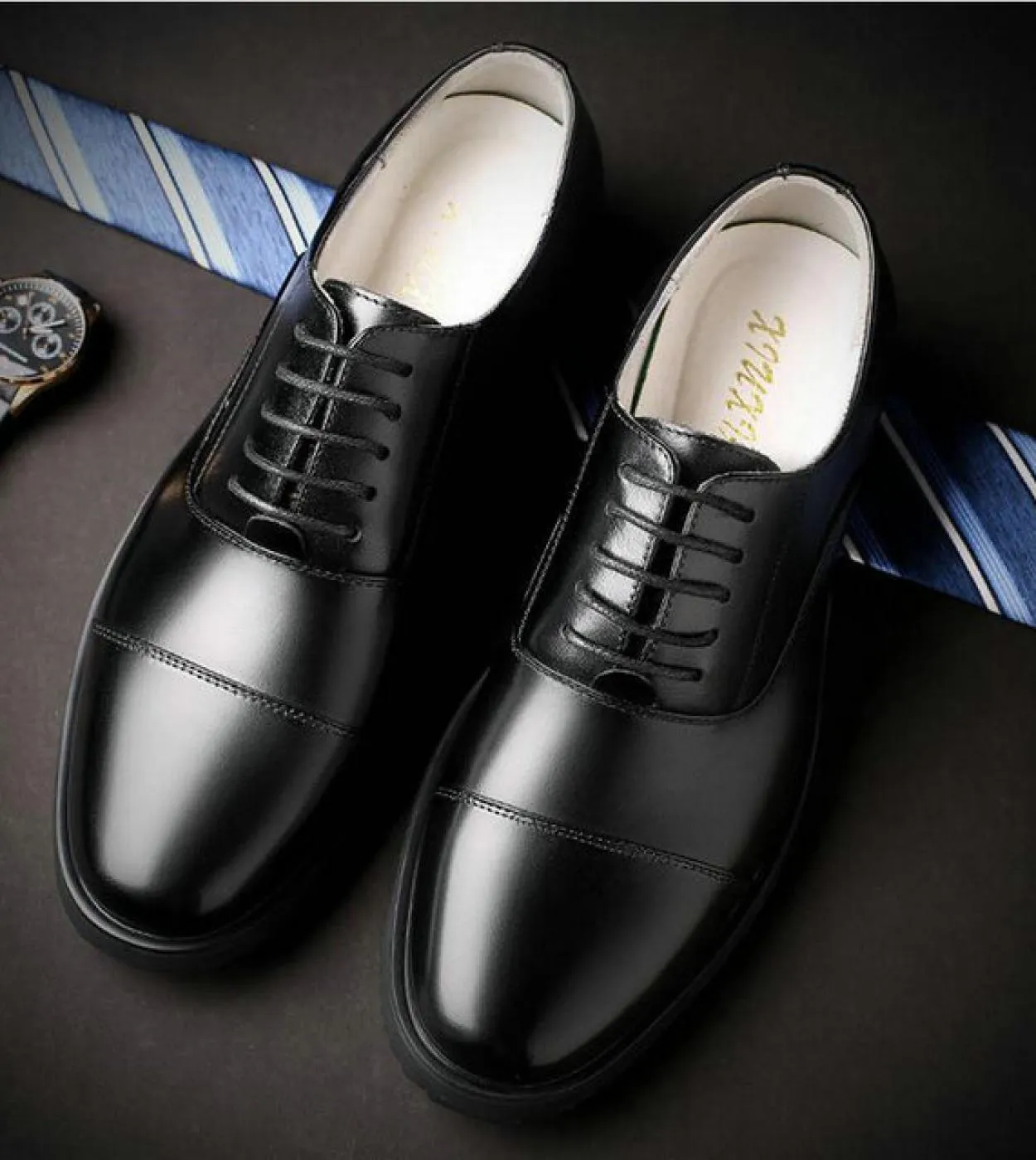 Nuovi uomini di alta qualità con lacci oxford da uomo in pelle antiscivolo per ufficio da lavoro scarpe da sposa scarpe eleganti