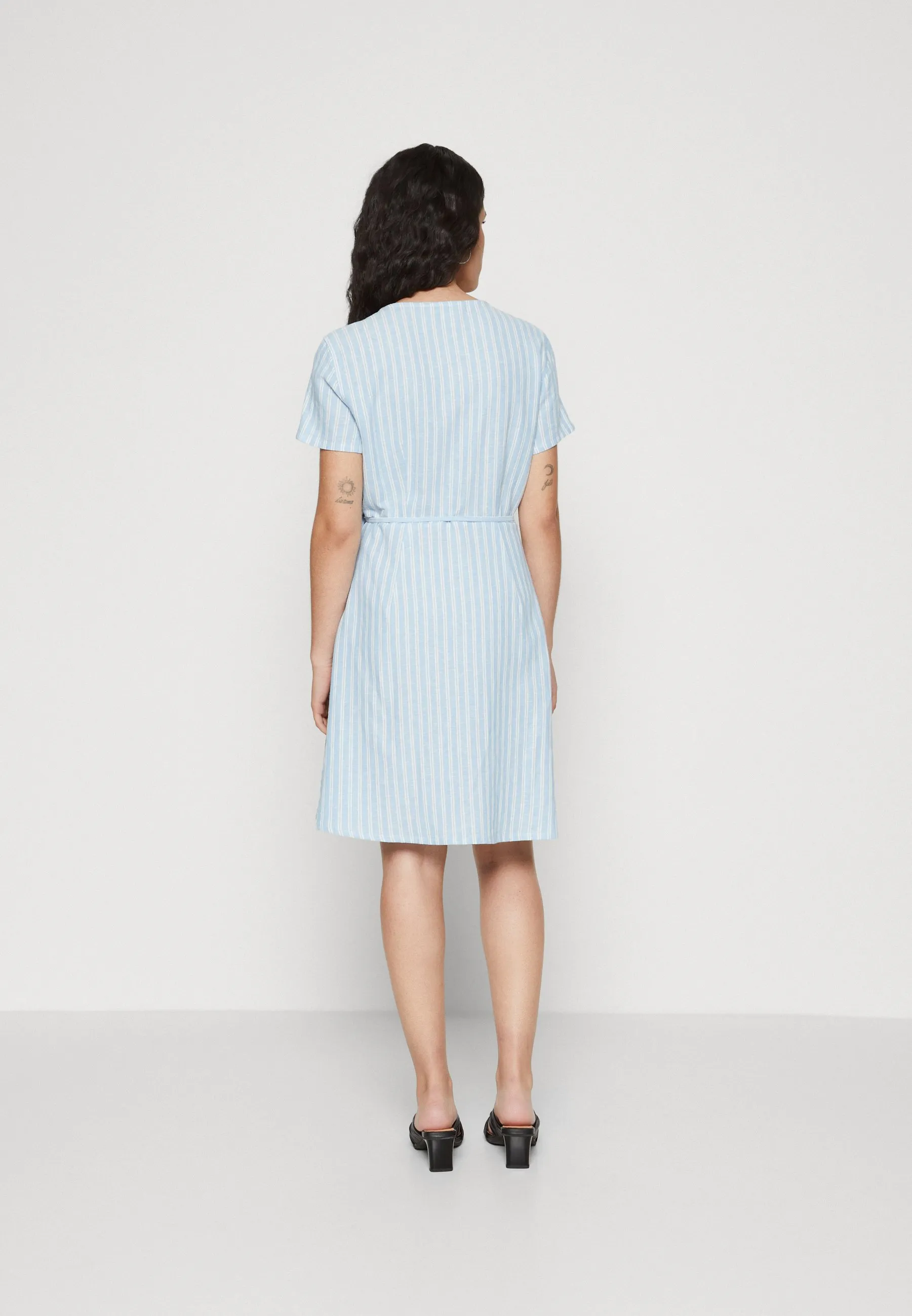 ONLADDICTION CARO DRESS - Vestito estivo