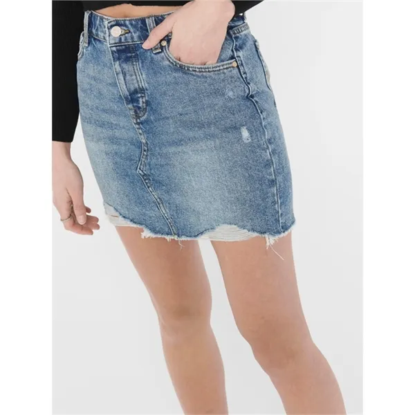 Only gonna di jeans