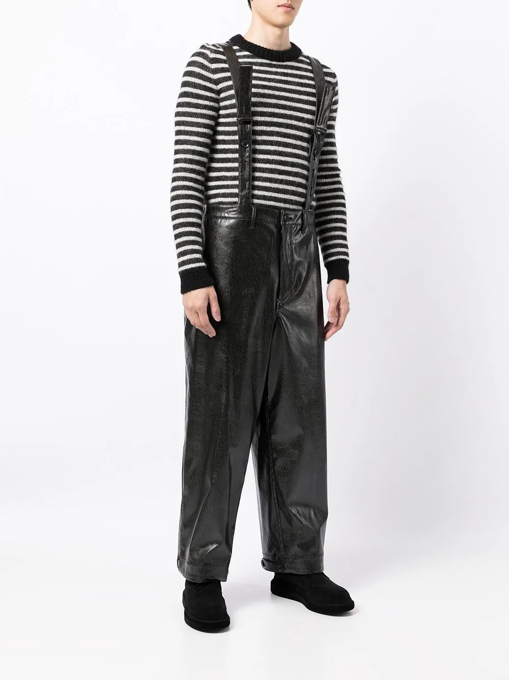 pantalone con bretelle