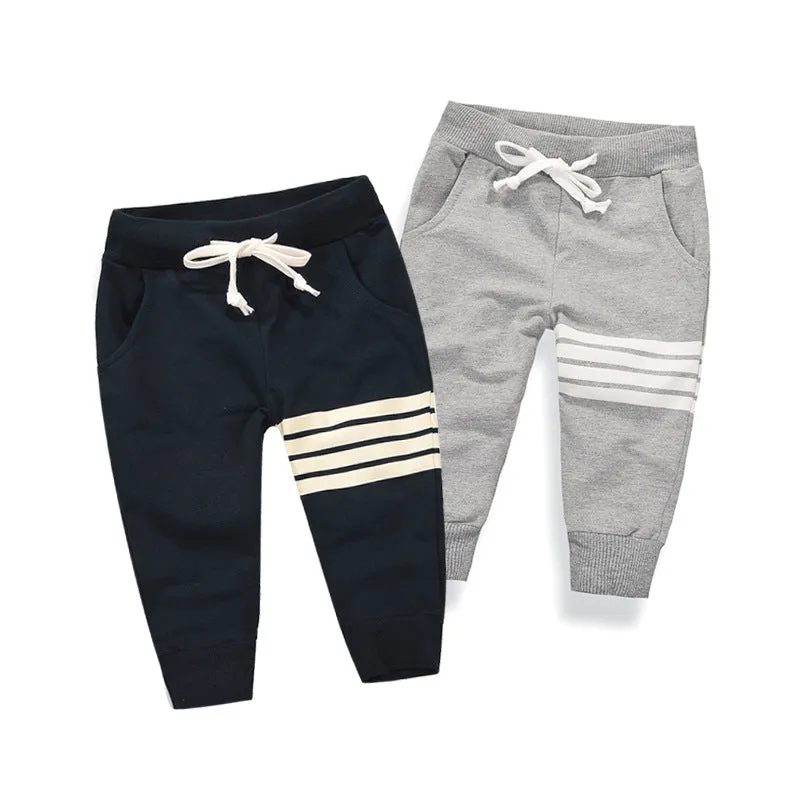 Pantalone tuta sportivo trendy con strisce per bambini