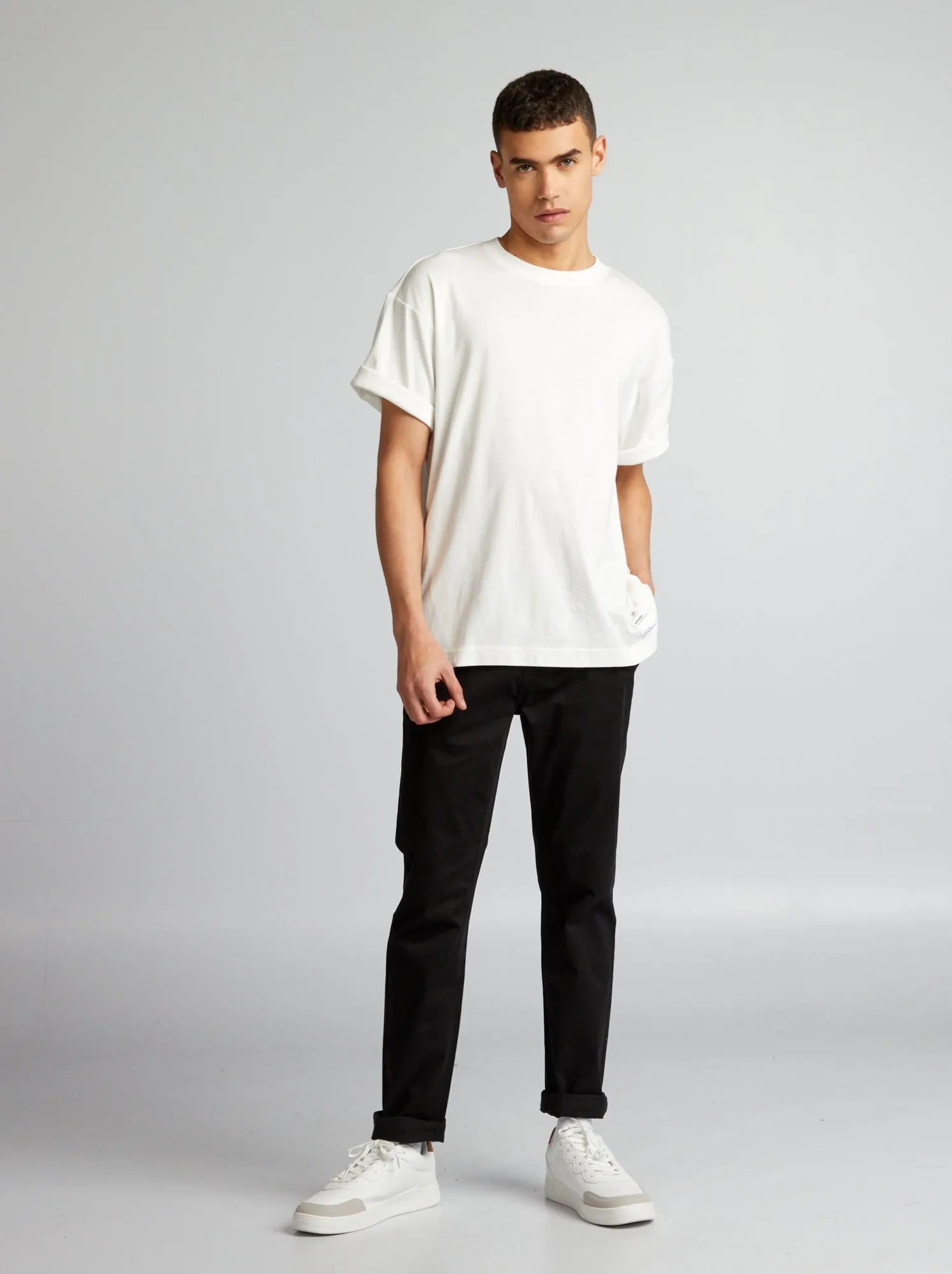 Pantaloni chino in tinta unita - nero