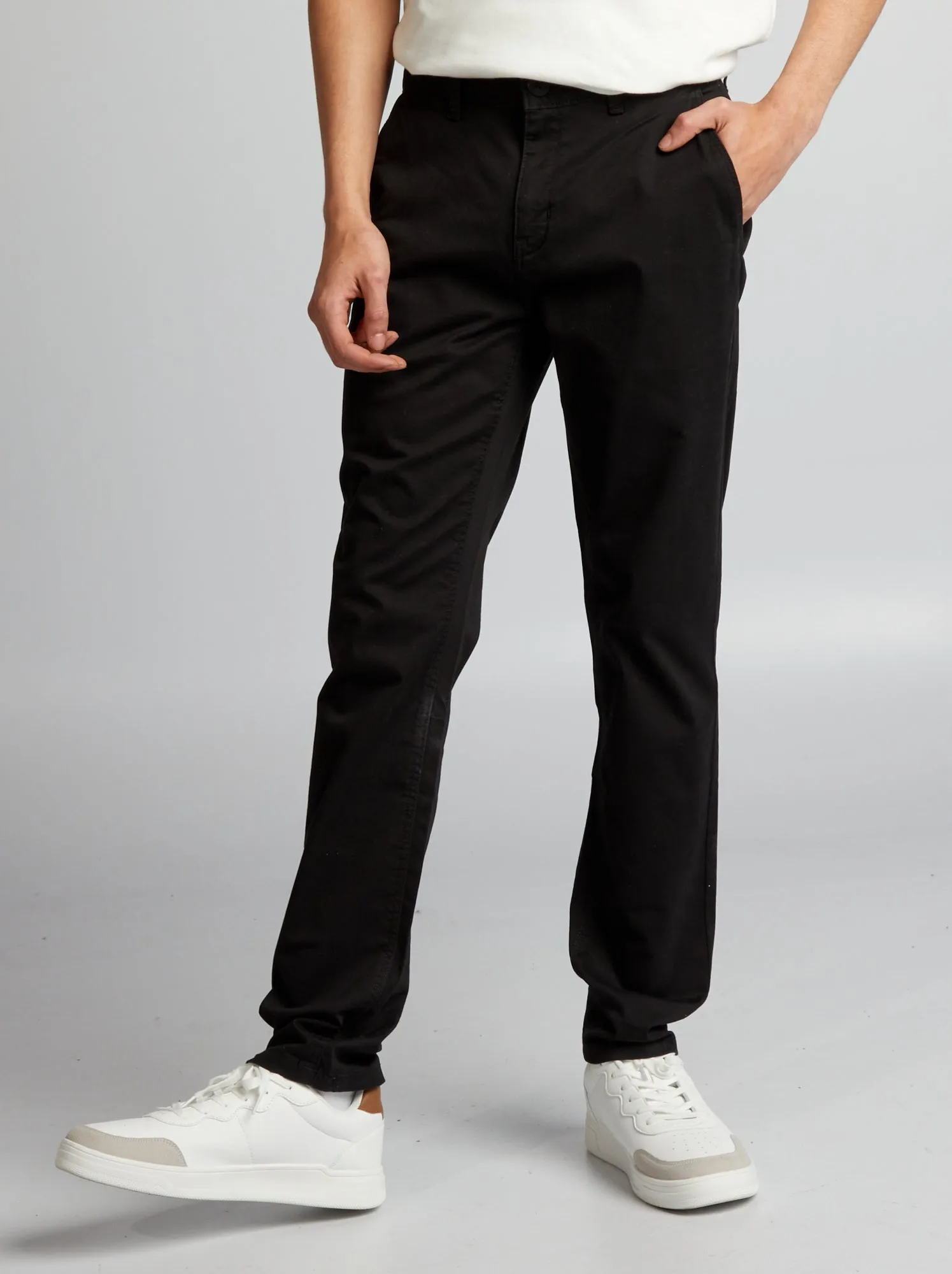 Pantaloni chino in tinta unita - nero
