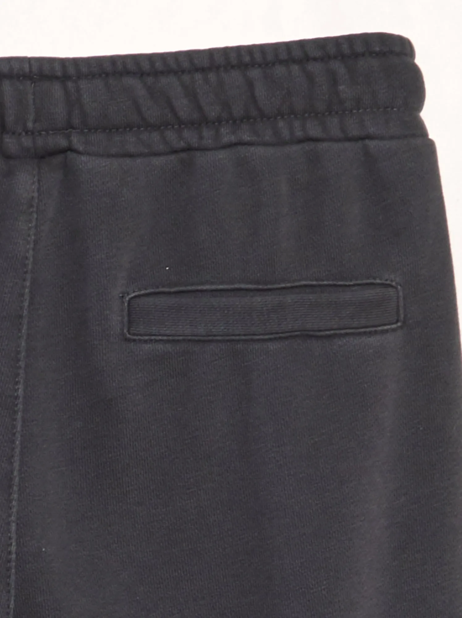 Pantaloni dritti con tasche con patta - NERO