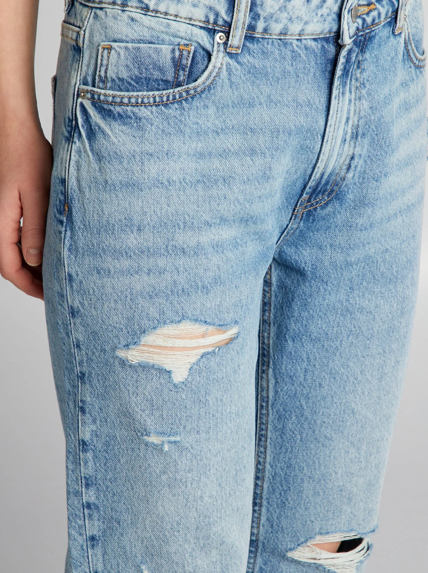 Pantaloni straight in denim con strappi - BLU