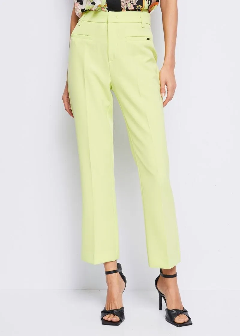 Pantaloni stretch con piega