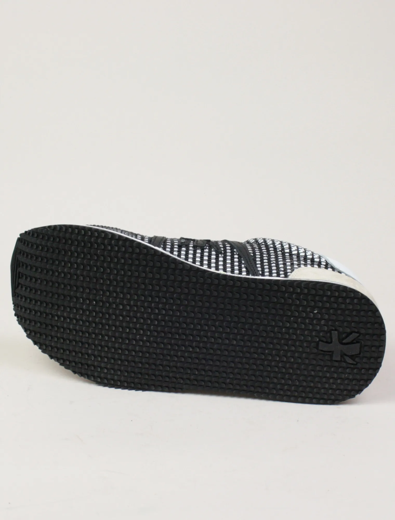 Premiata Conny 5205