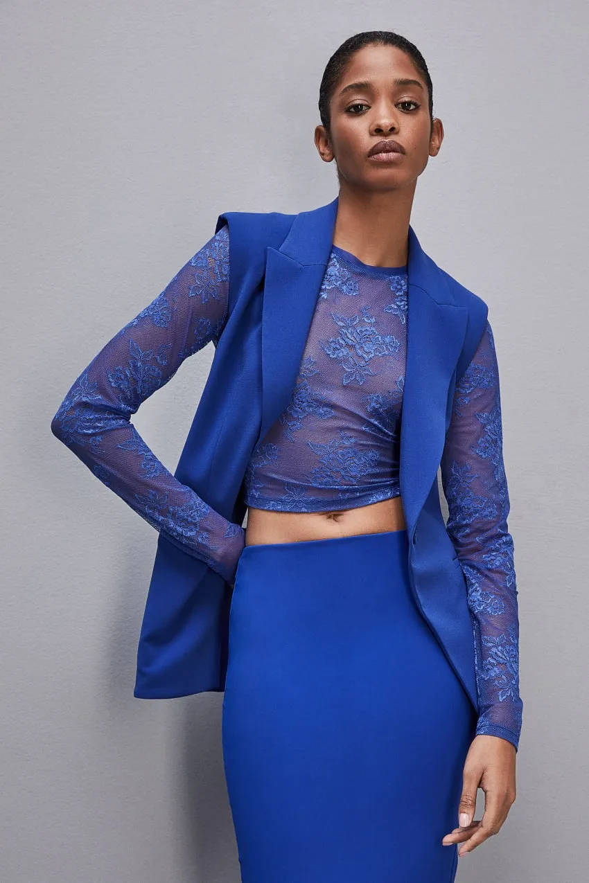 Pull en dentelle extensible