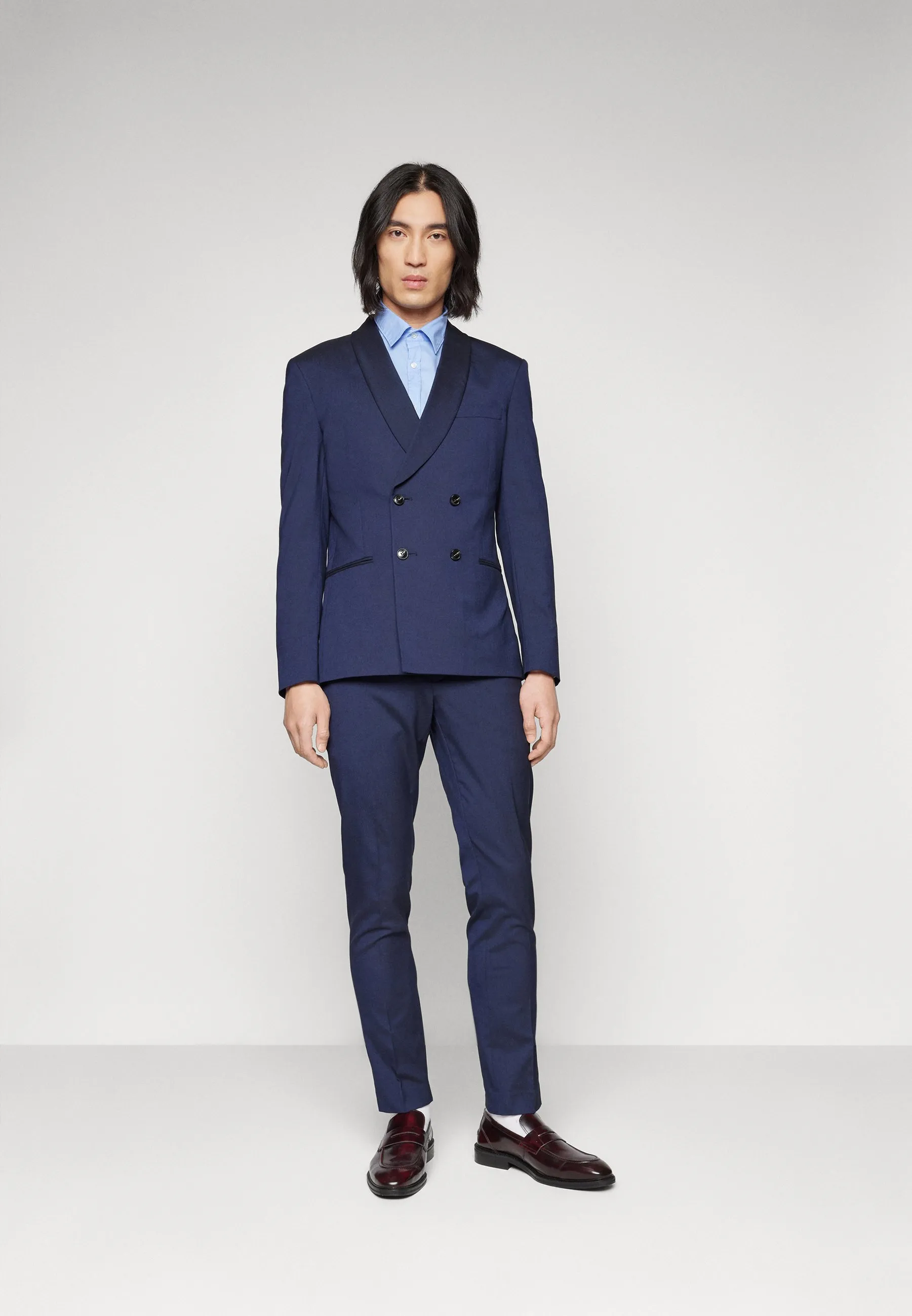 RE-IMAGINED SHAWL SUIT - Completo
