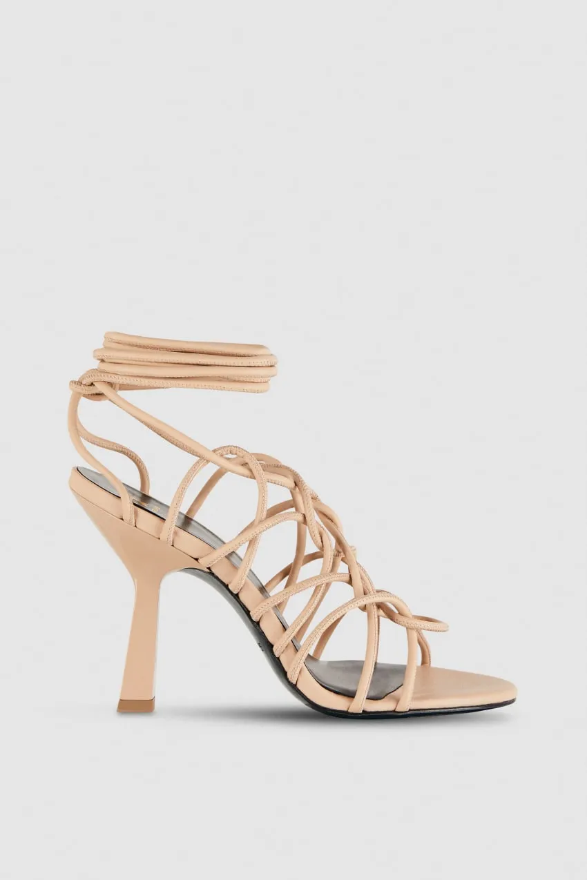 Sandales à talons, laçage cheville