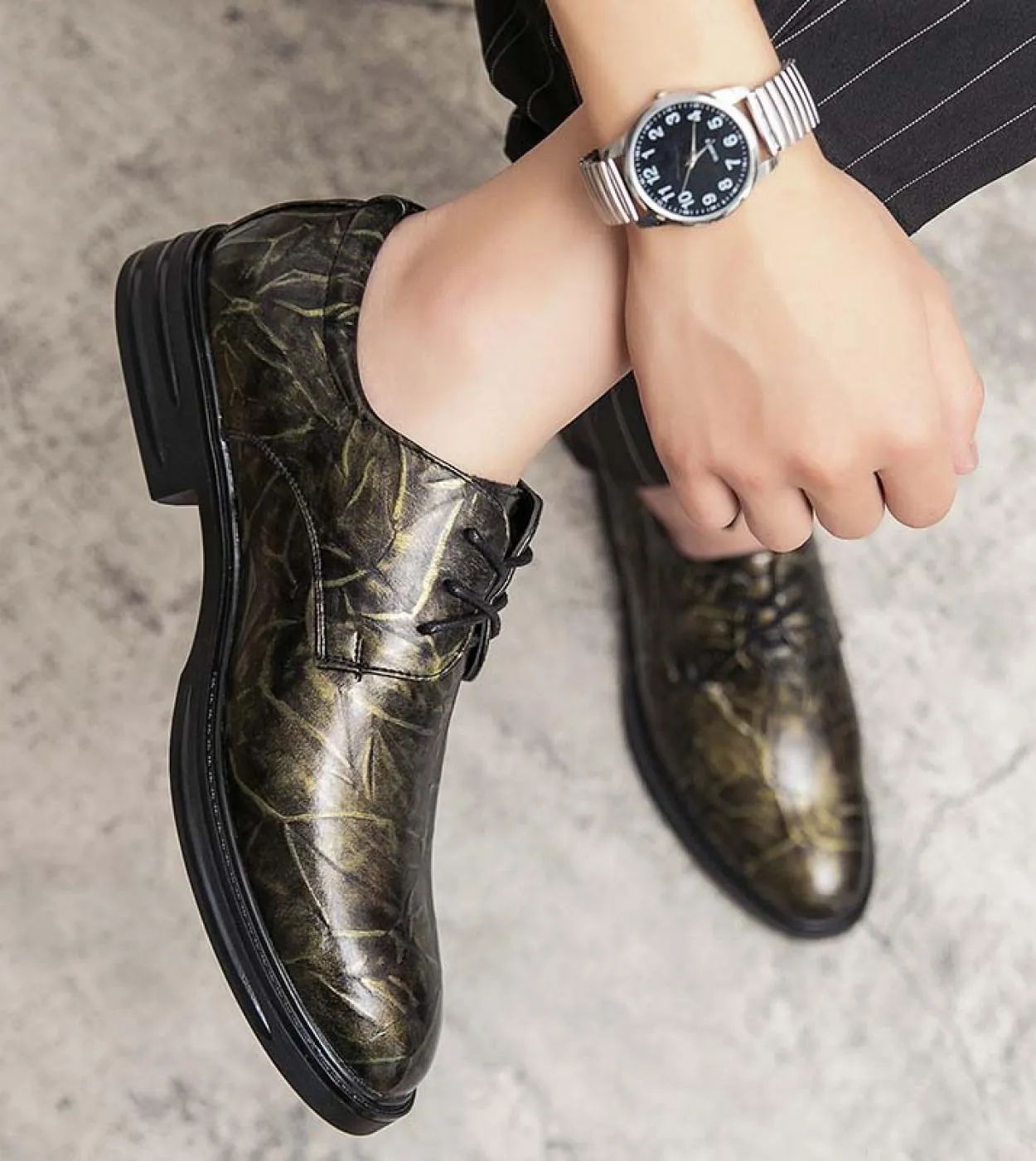 Scarpe da uomo in pelle Oxford di marca di lusso Scarpe eleganti da uomo traspiranti da uomo Calzature da cerimonia per ufficio