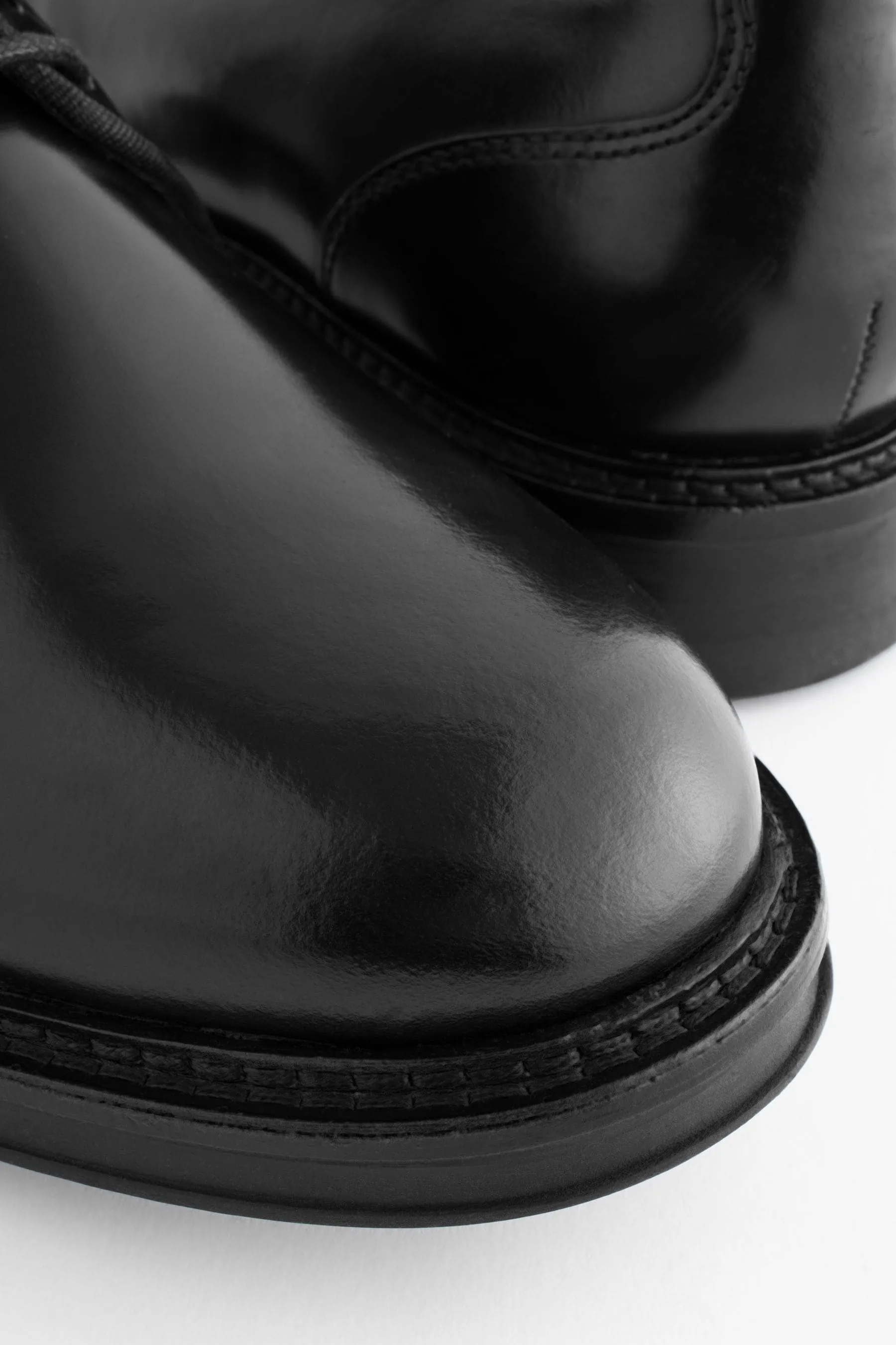 Scarpe Derby in pelle lucida    