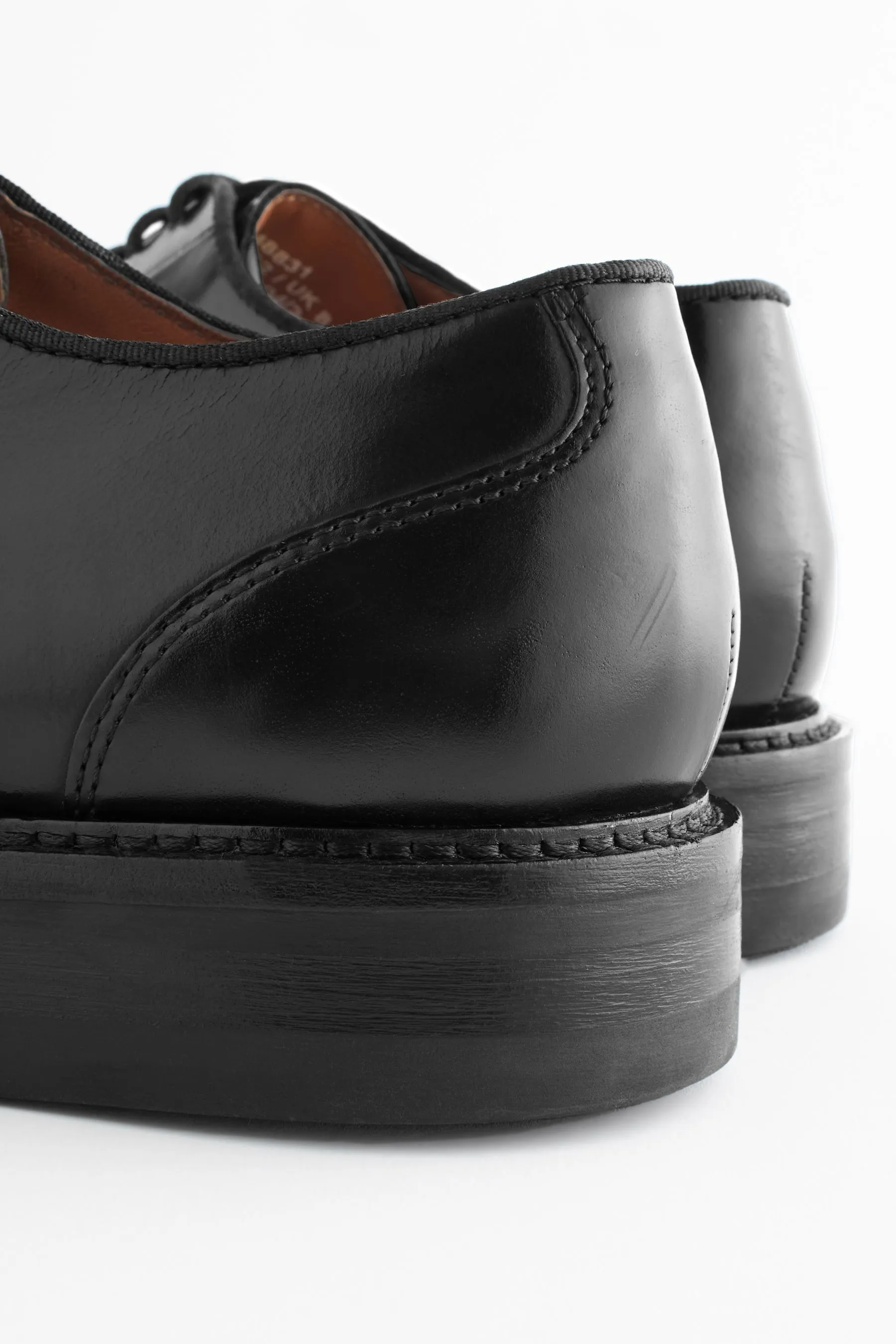 Scarpe Derby in pelle lucida    