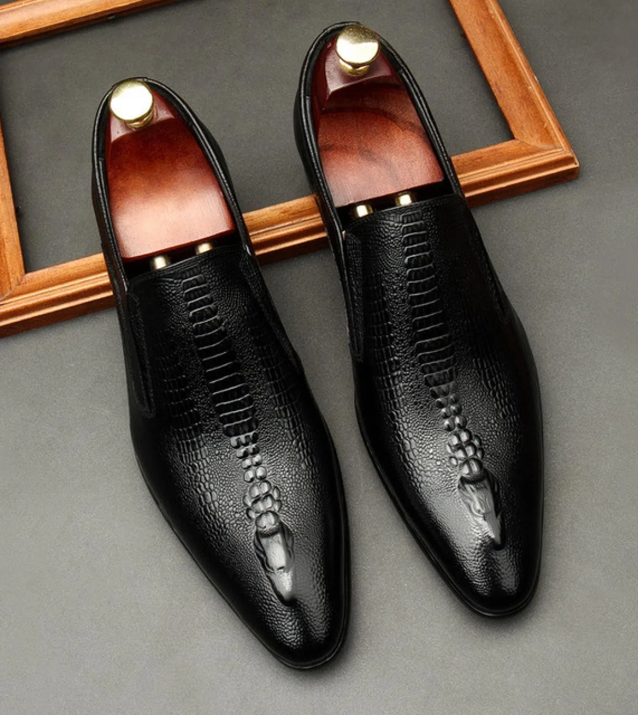 Scarpe Oxford da uomo italiane di lusso da sposa in vera pelle modello coccodrillo fatte a mano scarpe eleganti nere piatte moca