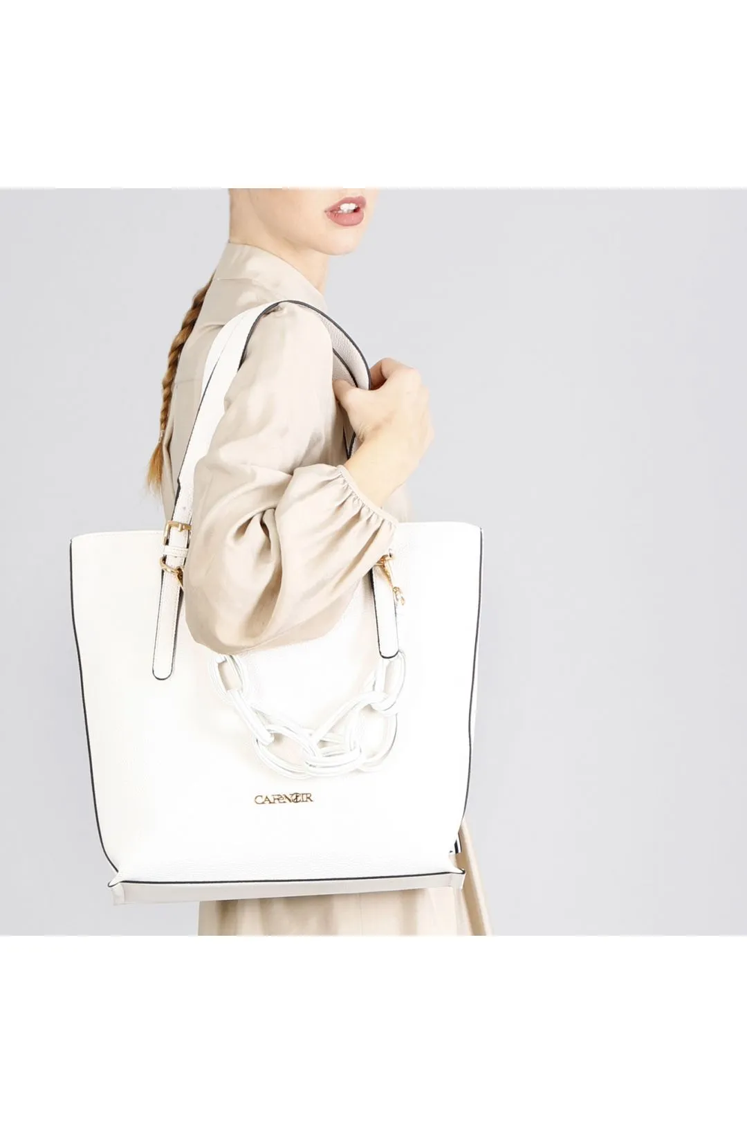 shopping semirigida con fibbie metalliche e catena morbida panna
