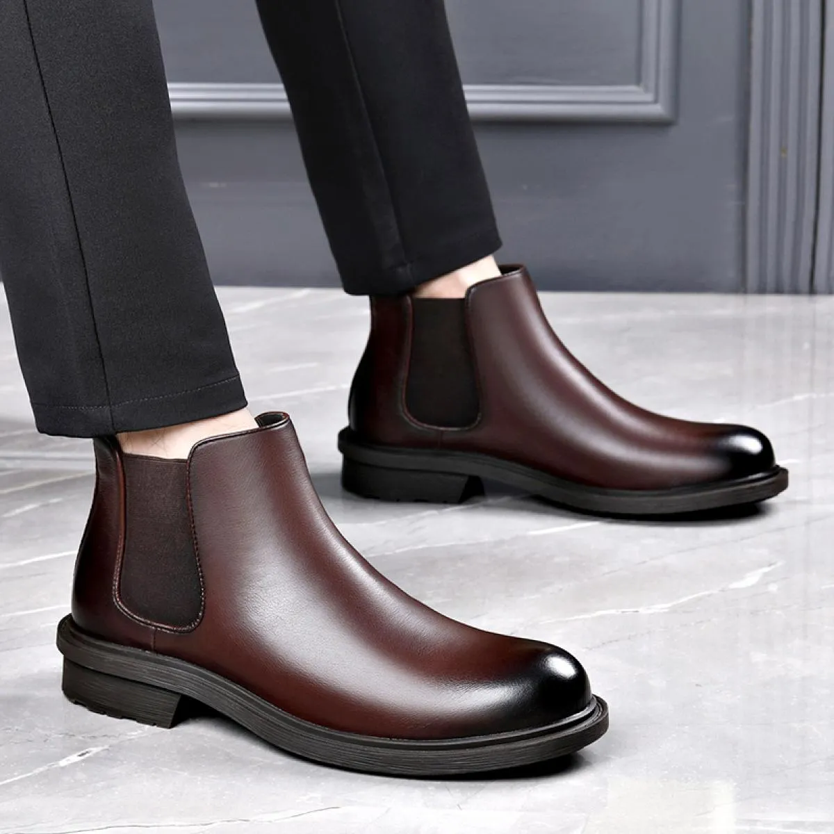 Stivaletti Chelsea da uomo stile business taglio basso in vera pelle One Step Smoke Pipe rialzato in morbida pelle Martin con pe