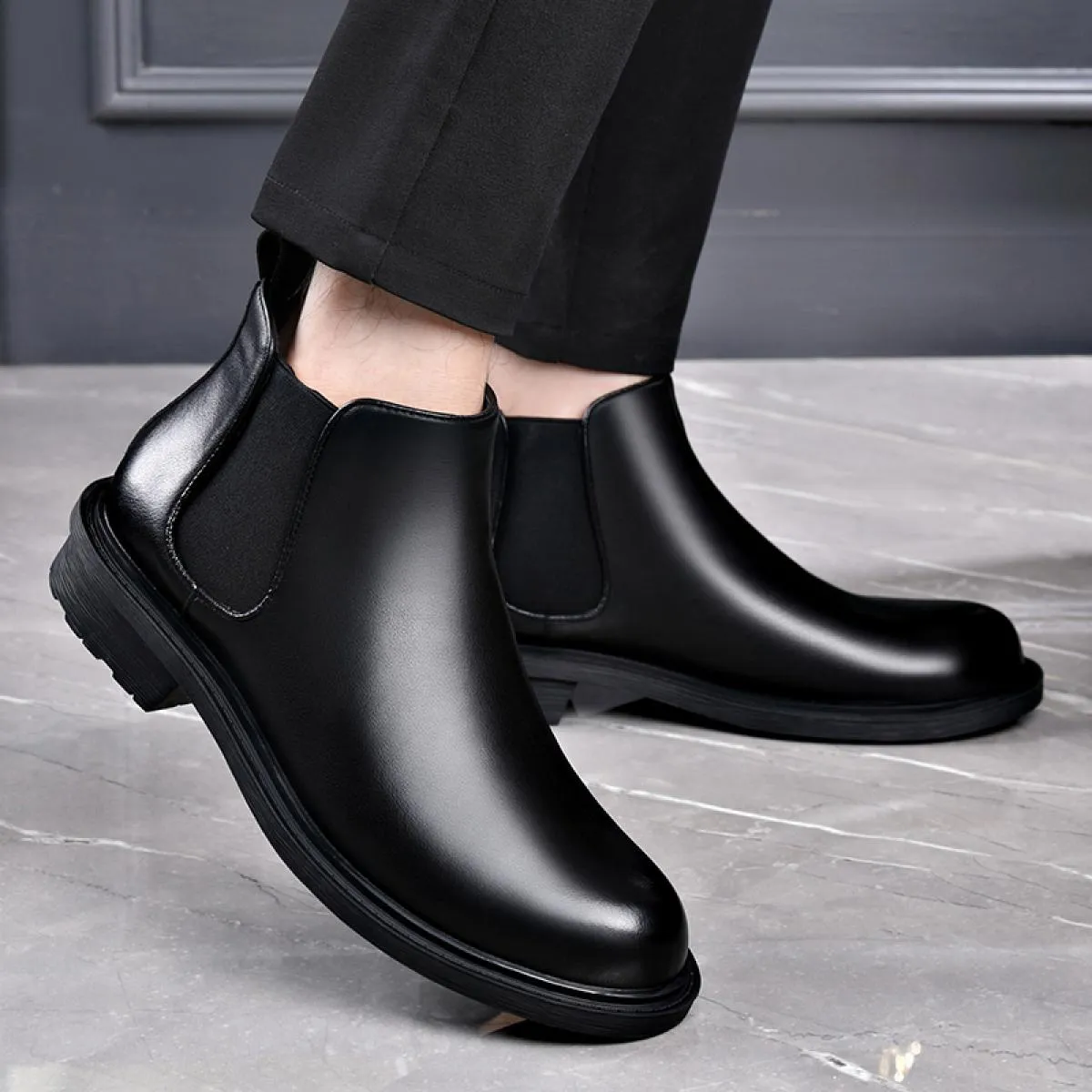 Stivaletti Chelsea da uomo stile business taglio basso in vera pelle One Step Smoke Pipe rialzato in morbida pelle Martin con pe