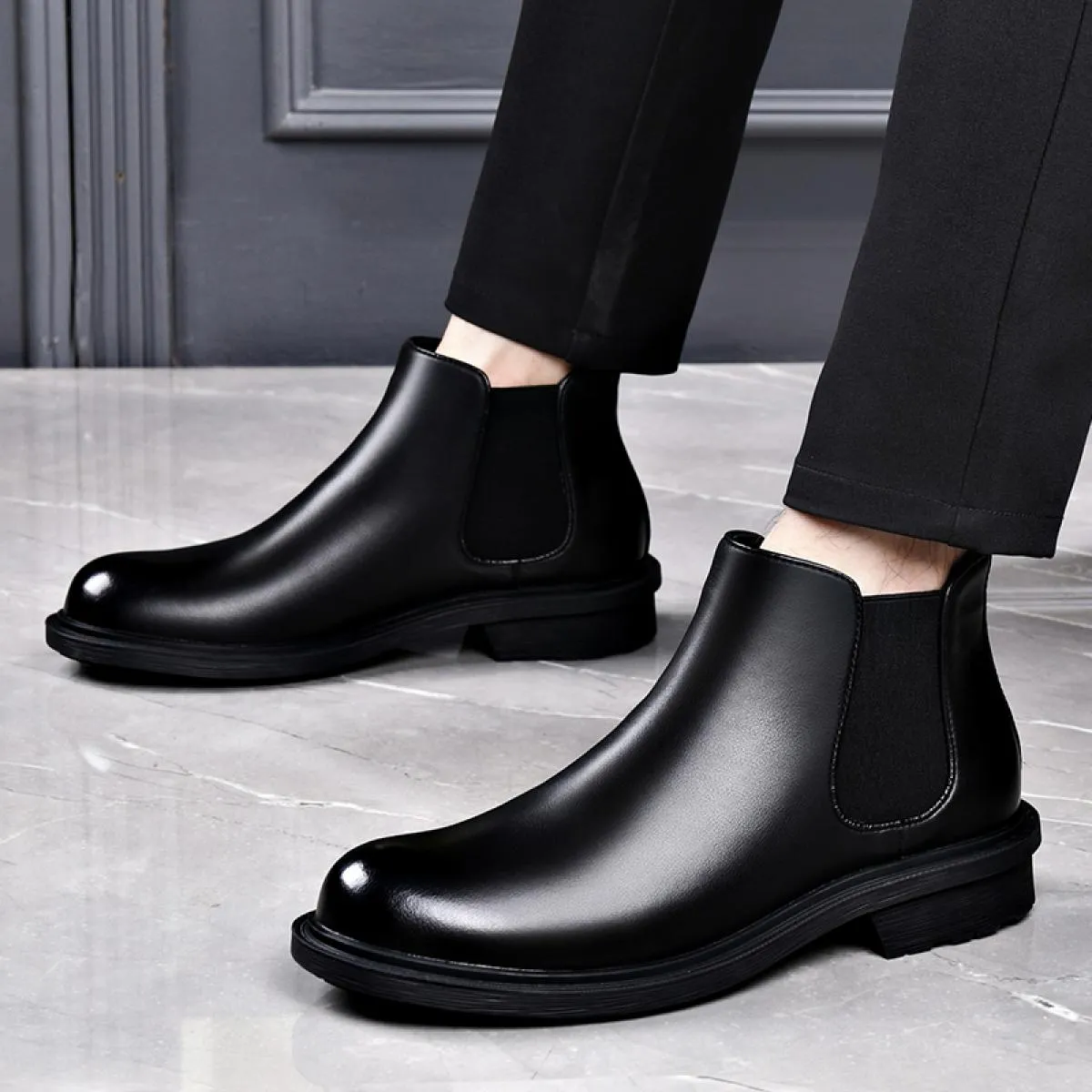 Stivaletti Chelsea da uomo stile business taglio basso in vera pelle One Step Smoke Pipe rialzato in morbida pelle Martin con pe