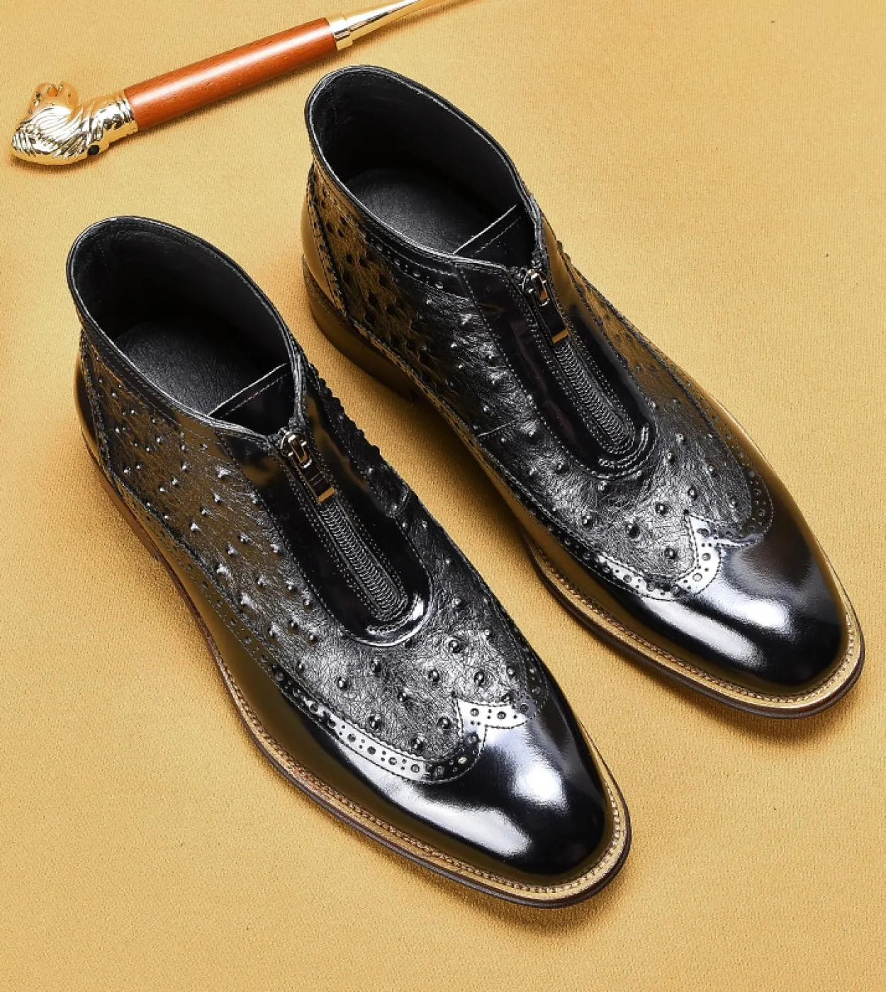 Stivaletti Chelsea per il tempo libero da uomo in vera pelle di lusso 2023 scarpe eleganti da uomo con plateau modello coccodril